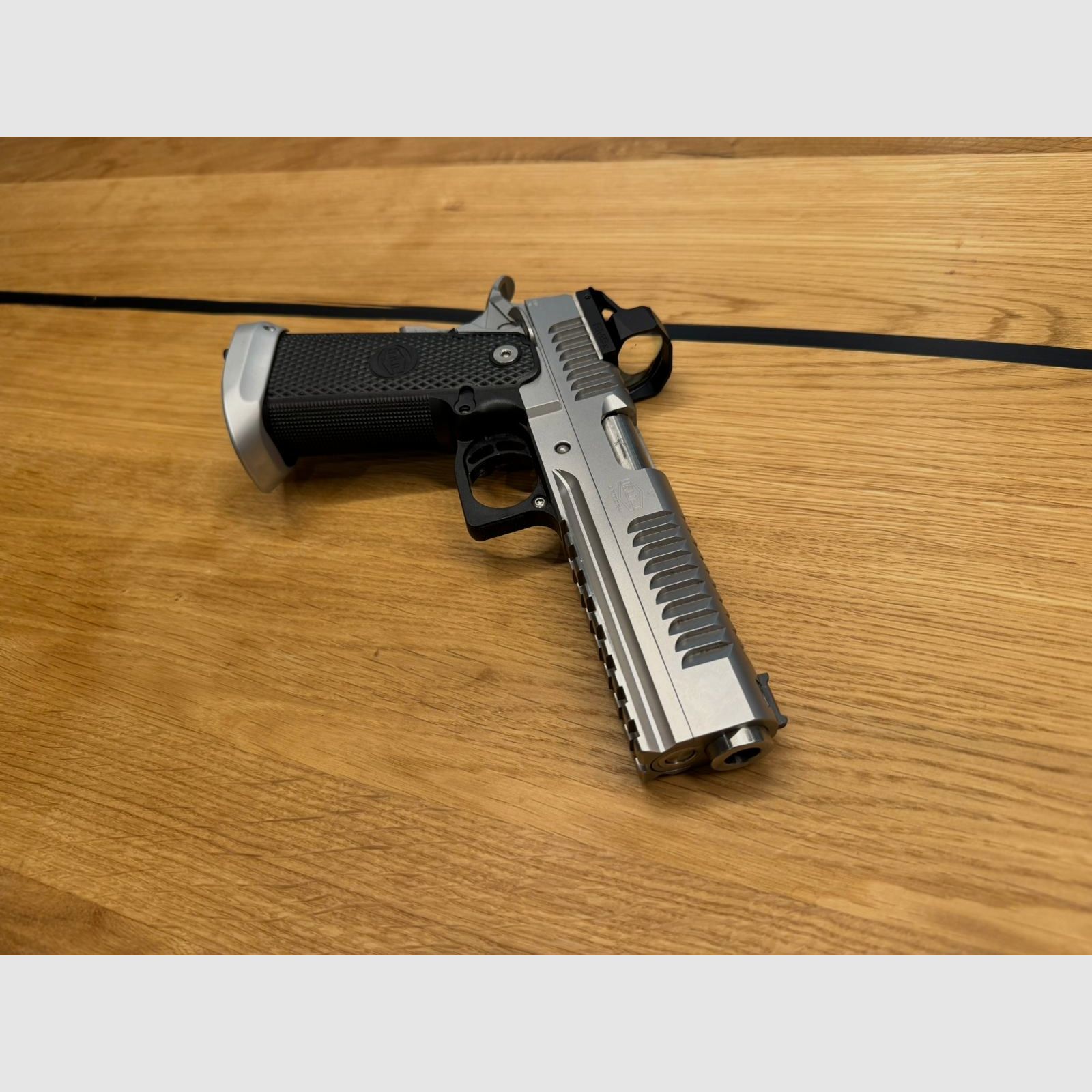 Bul SAS 2 SAW 2011 40 S&W Picatinny opty Reddot IPSC