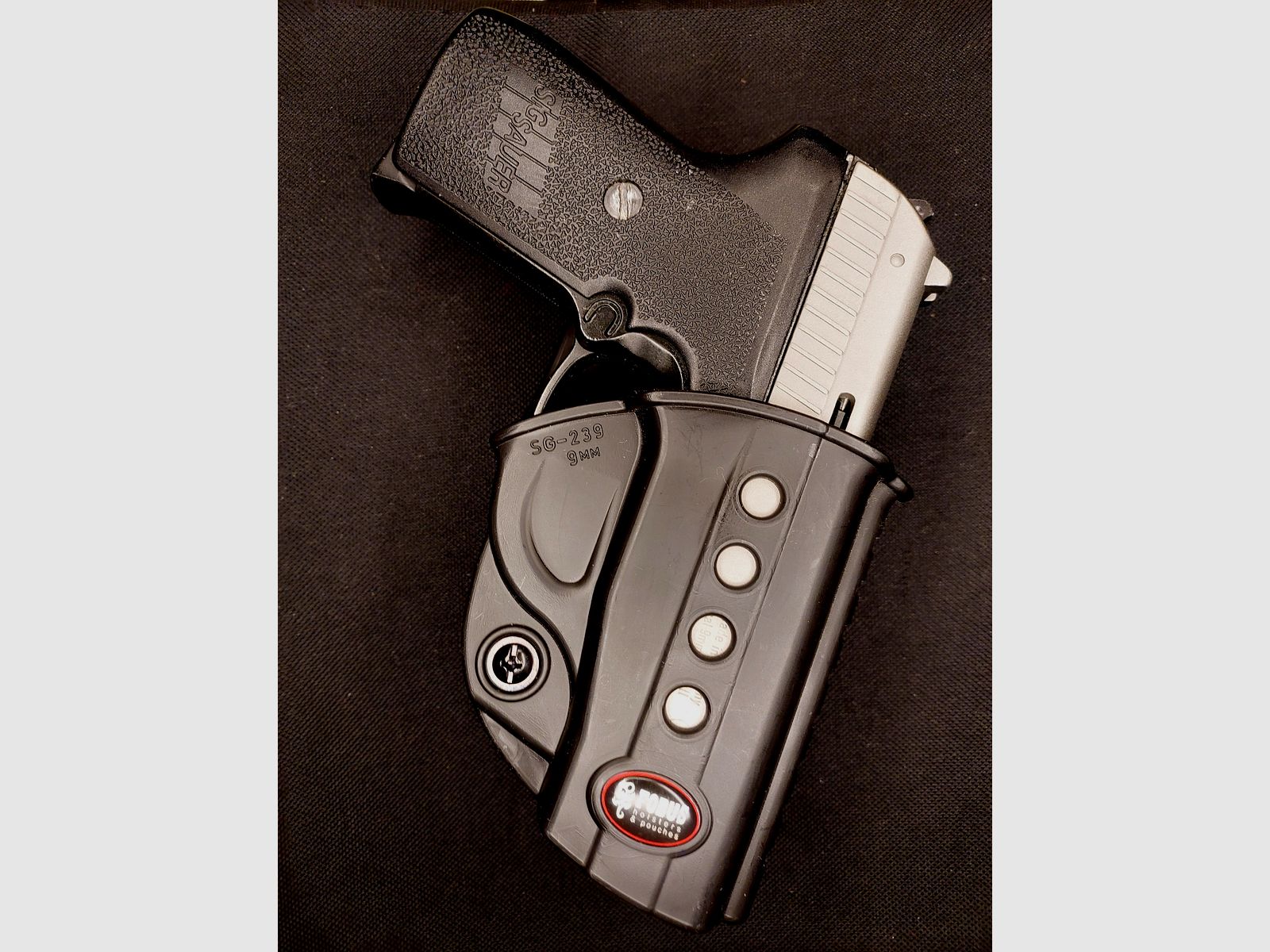 Sig Sauer P239 Nickel schreckschusspistool in kaliber 9 mm P.A.K. (PTB874) met Fobus holster