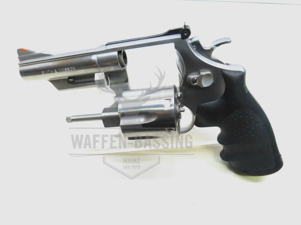 Smith & Wesson	 629-1