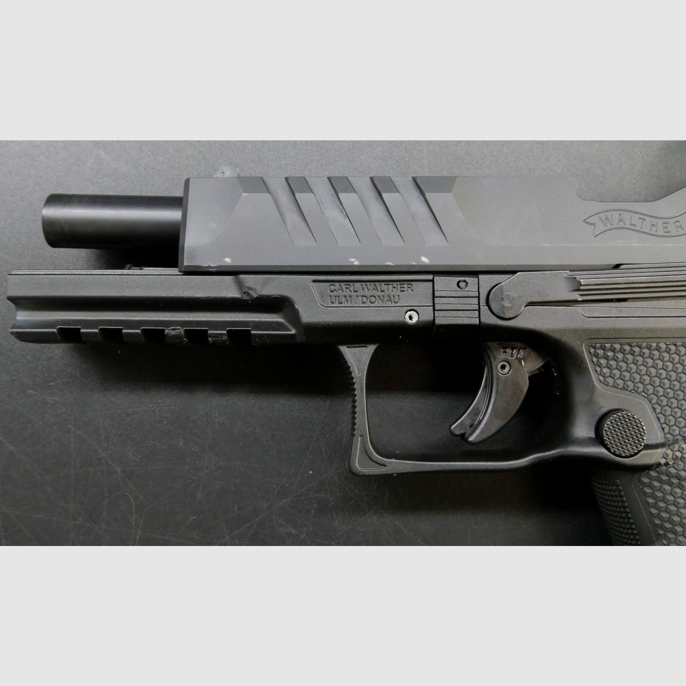 Gebrauchtwaffe WALTHER PDP FS 5.0´" 18R 9x19 OR INT Pistole 9mm Luger OHNE Burris Fast Fire IV