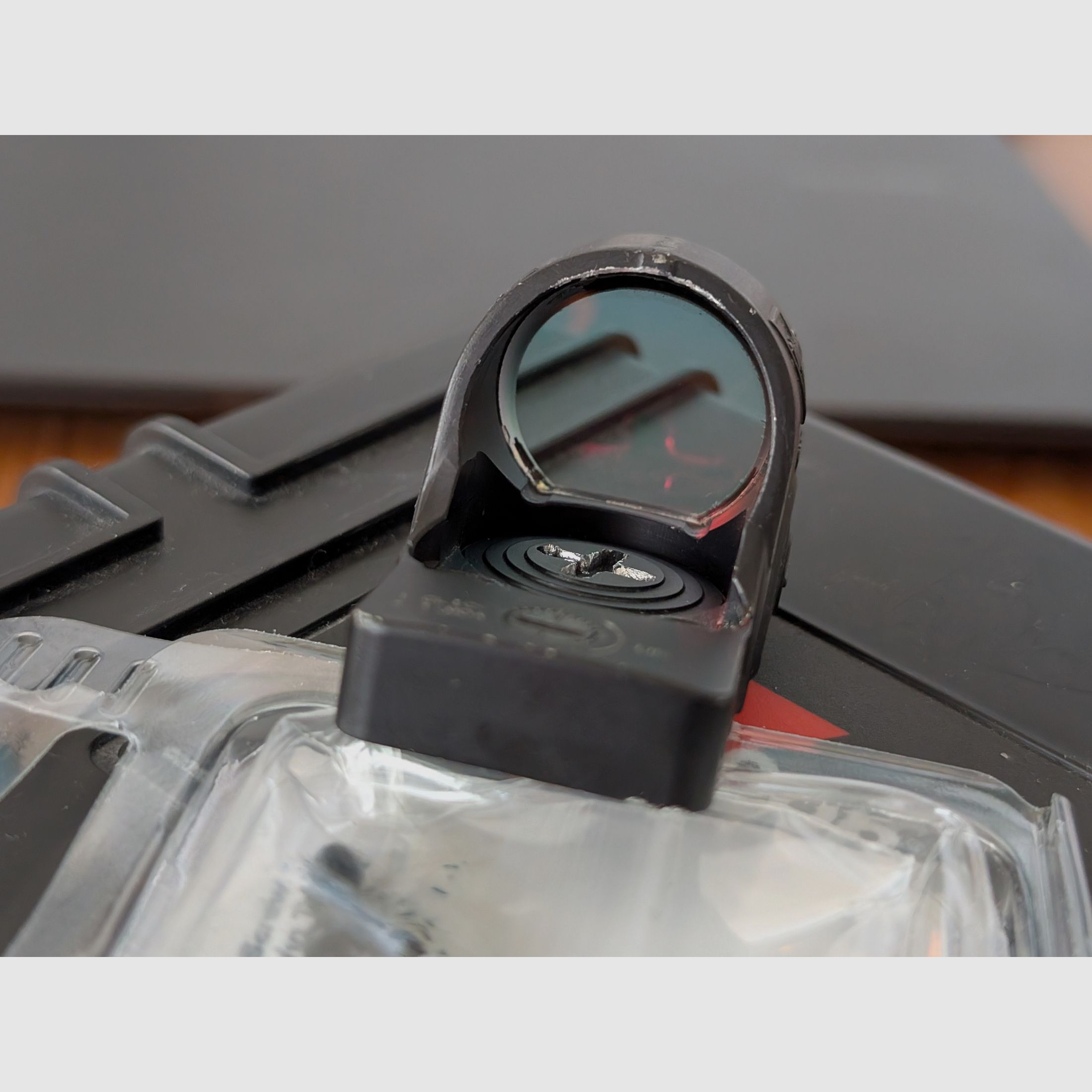 Original Trijicon SRO 2.5 MOA Mini Red Dot