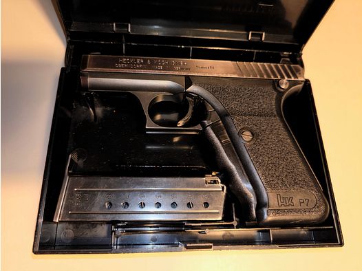 Heckler & Koch P7 - 9mm