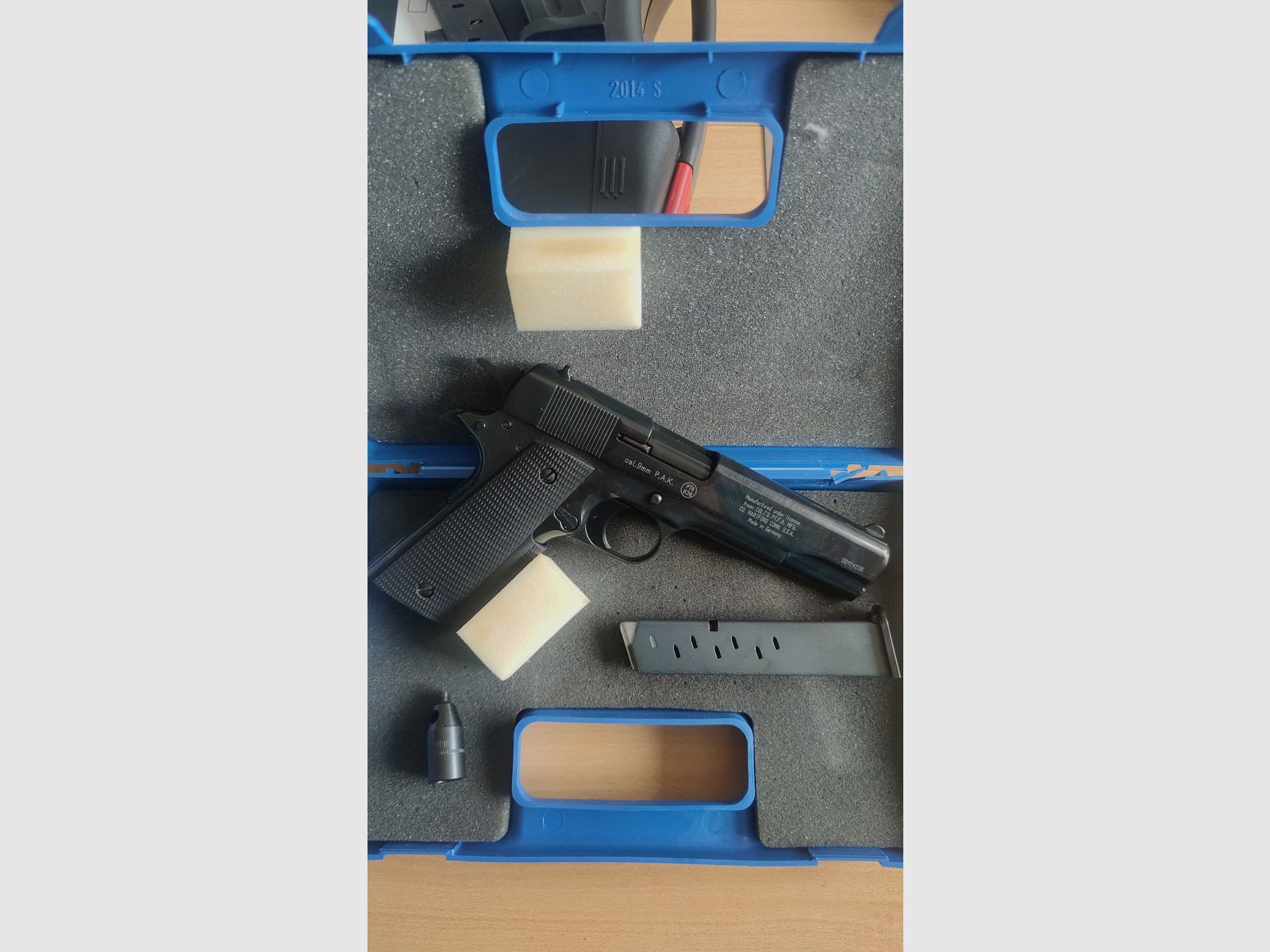 Colt Governement Glanz brüniert 9 mm PTB 638