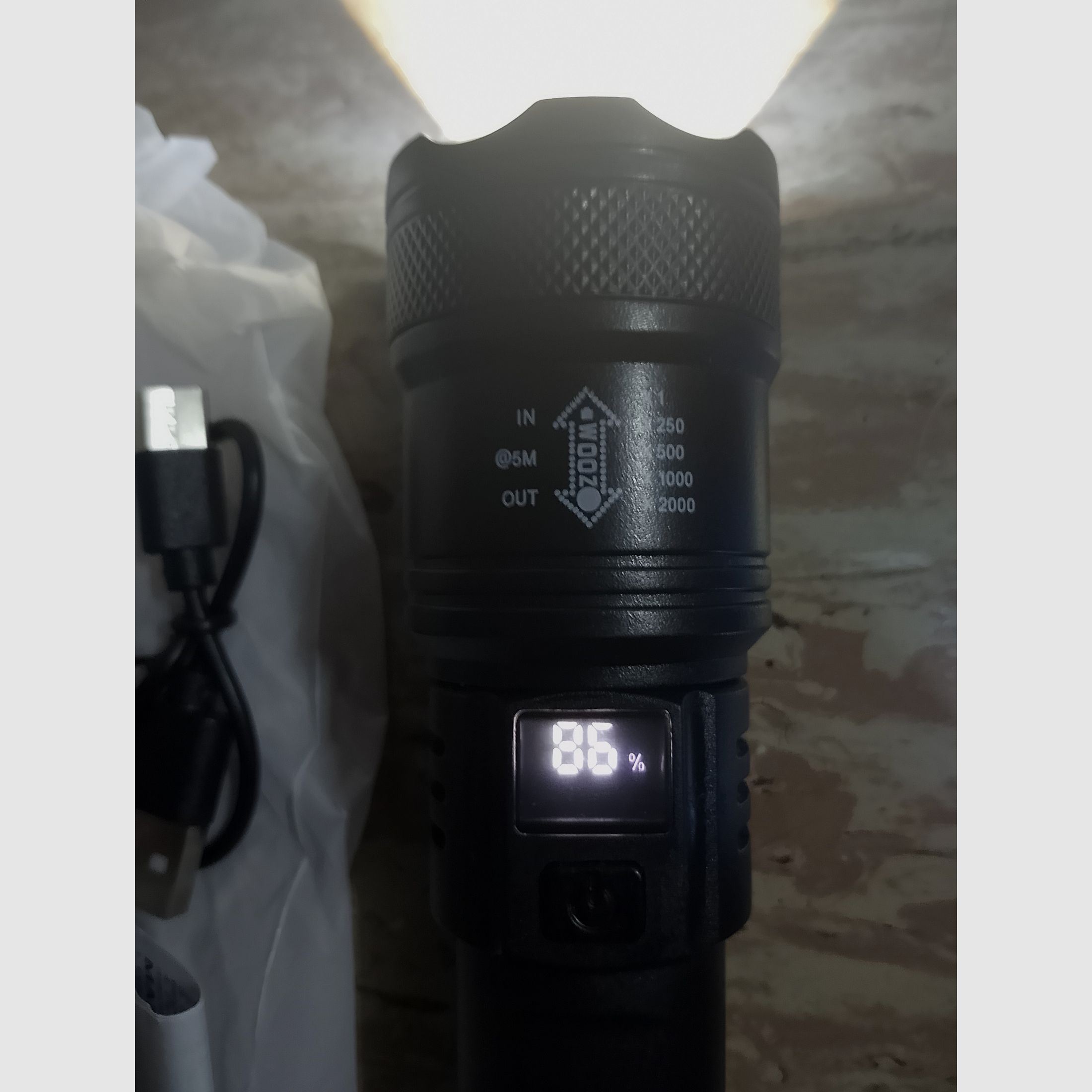 2 Taschenlampe wiederaufladbar USB 1x  UV Schwarzlicht Lampe klein 1 x LED groß mit Zoom Strobo funktion  