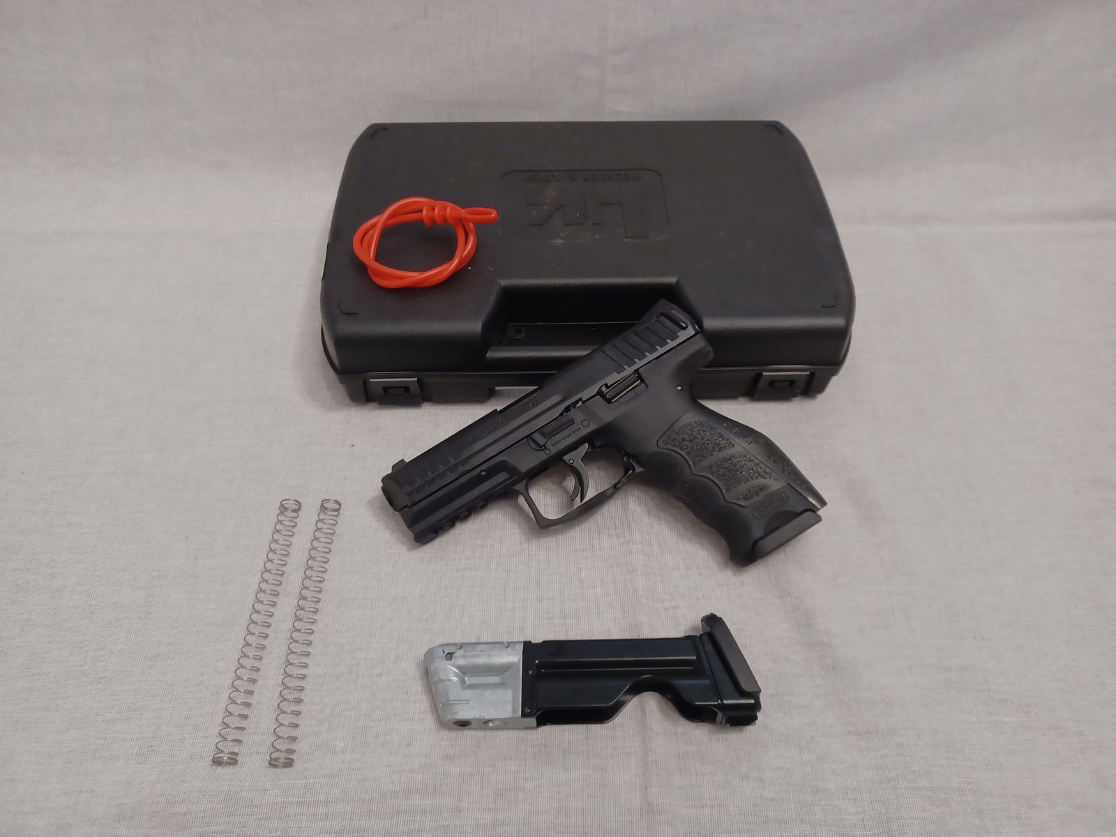Heckler & Koch SFP9 / .43 / RAM / Pistole / OVP (171)