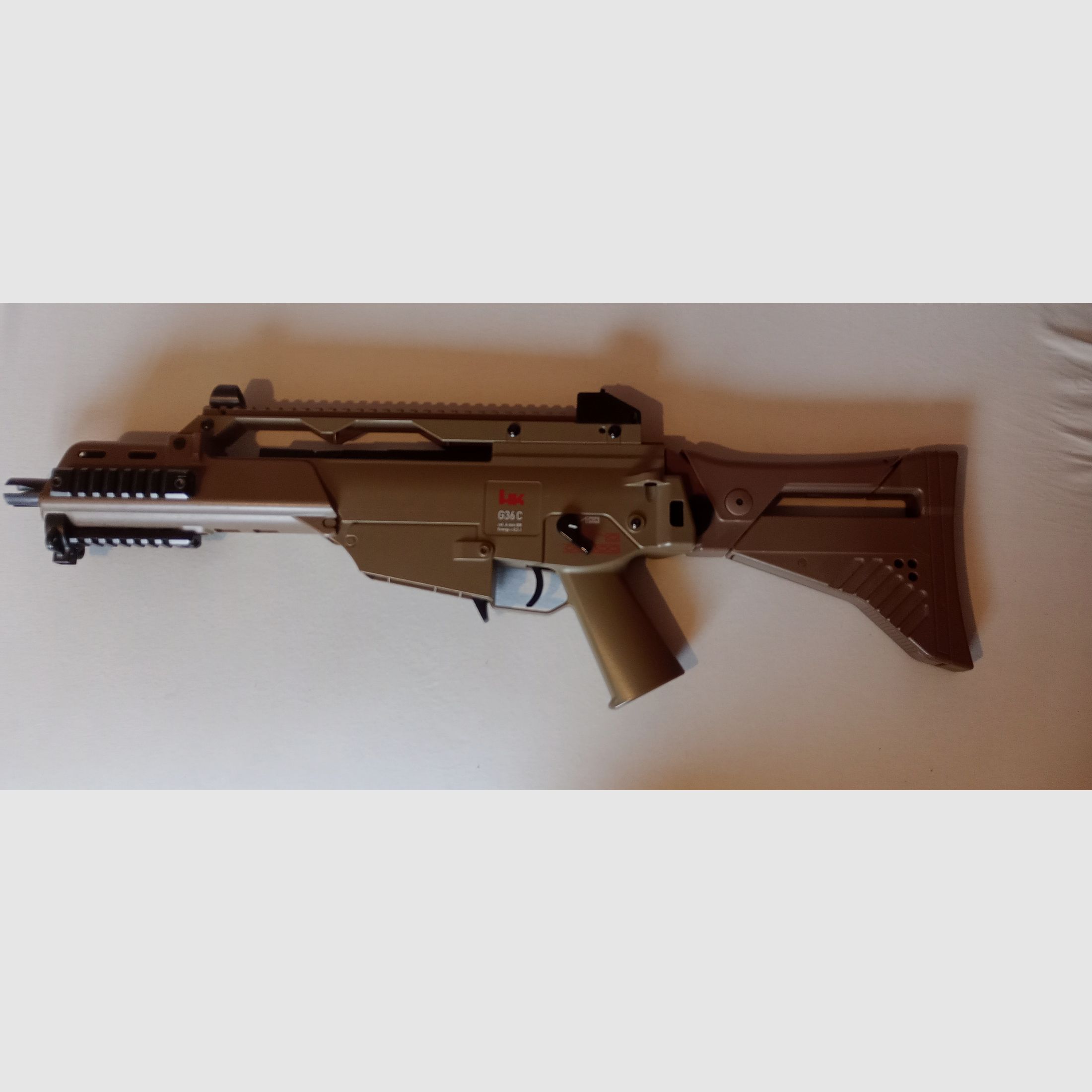 Airsoft G36C Desert with 400 round magazine & goggles (used, 0.5 Joule)