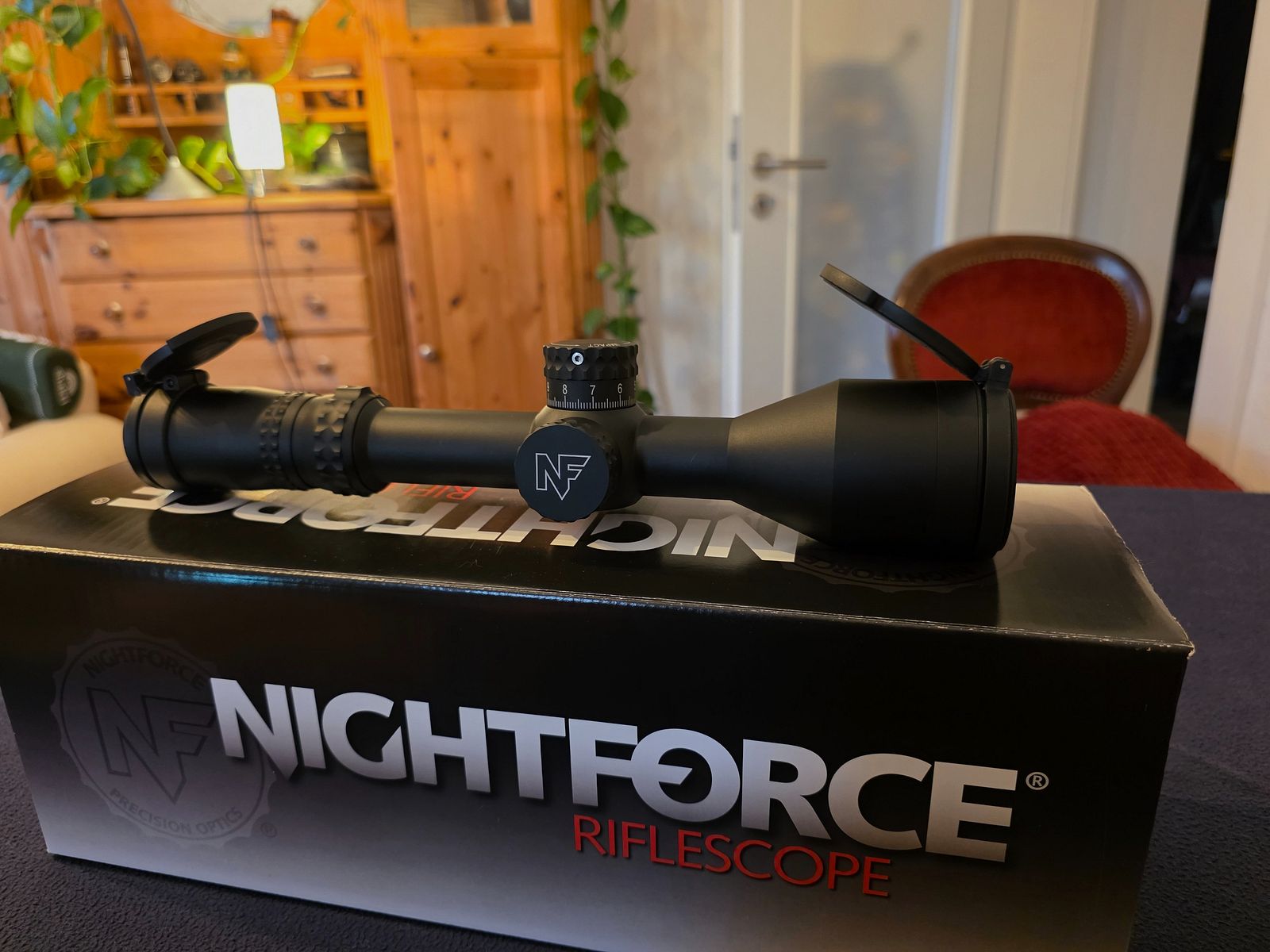Nightforce NX8 2,5-20x50 F2, immagine 3 di 8