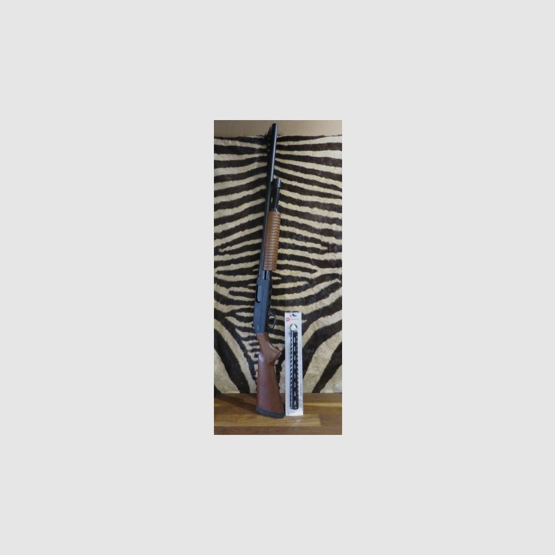 Pumpflinte WINCHESTER SXP Trench Rifled Holz Kal. 12/76 Lauf 61 cm gezogen., Bild 1 von 10