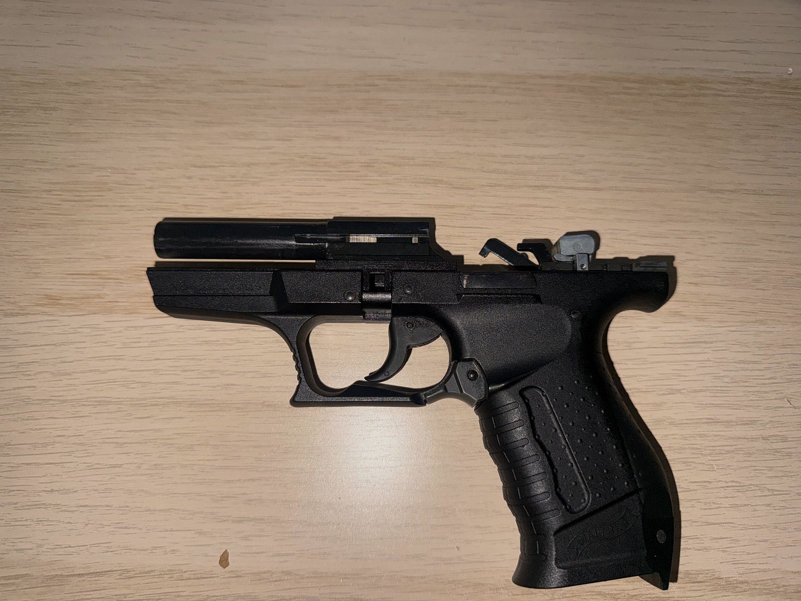 Walther P99 blank 9 mm P.A.K. – níquel – incl. 3 magazines