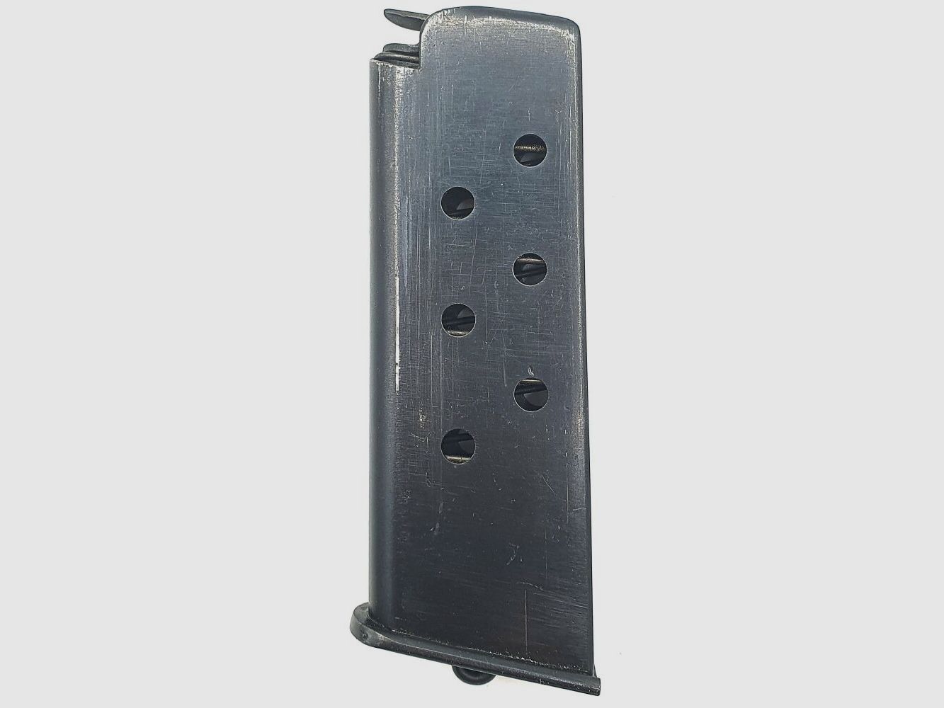 Tokarev TT30/TT33 , 8 Schuss mit Fangriemenöse