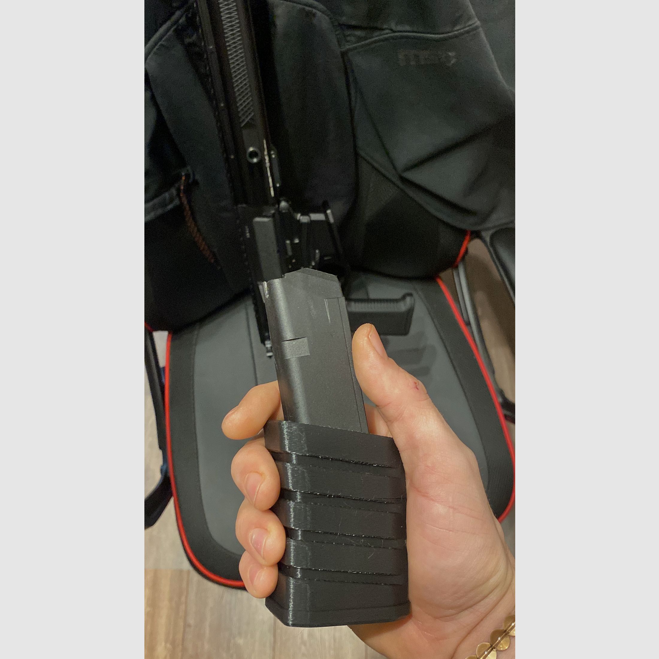 Magazine extension / grip for Hera The 9er 9mm (Glock)