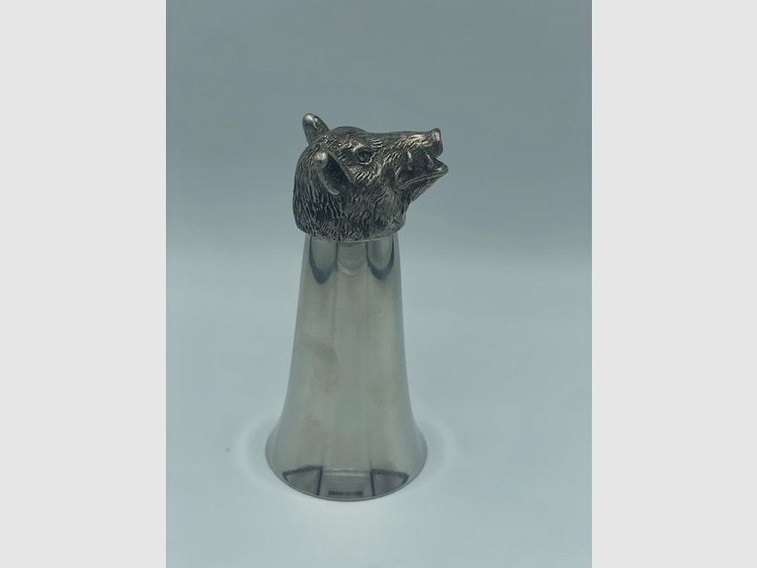 Jäger Becher aus Zinn – Keiler – ca. 8 cm