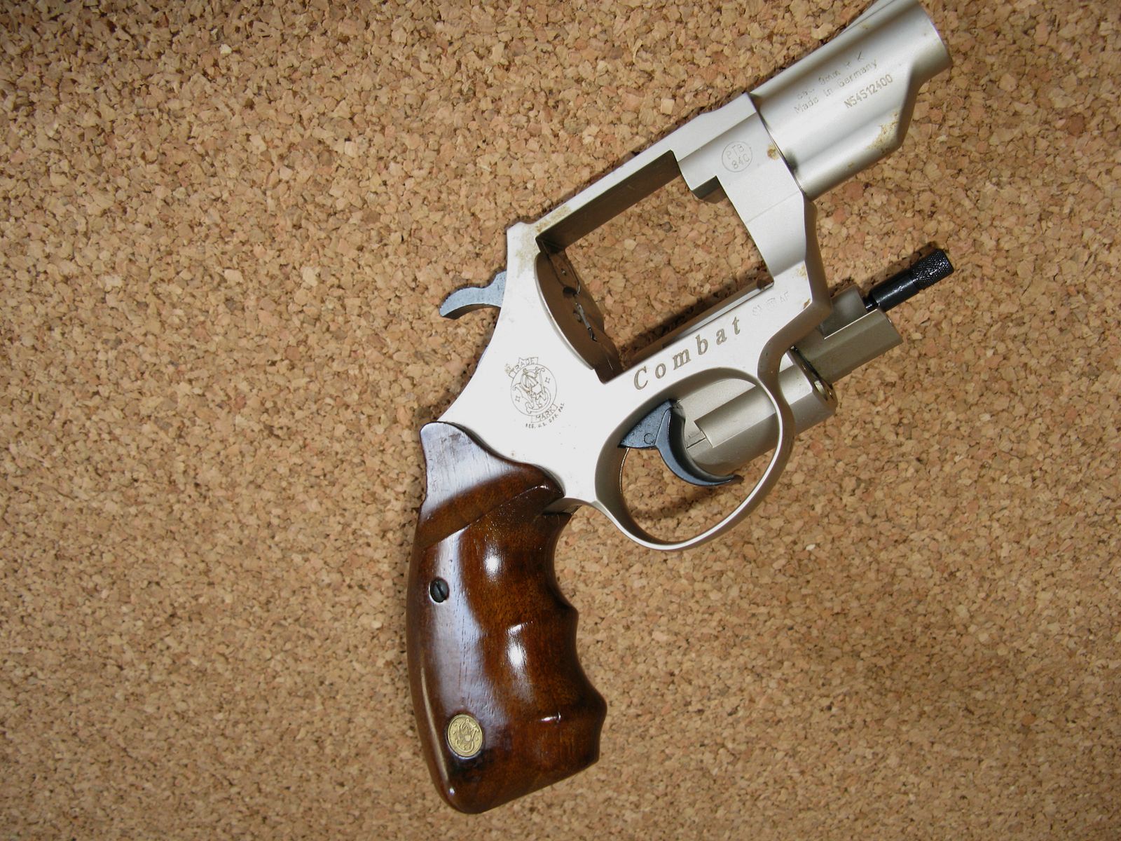 Revolver Smith & Wesson Combat cal. 9 mm K.