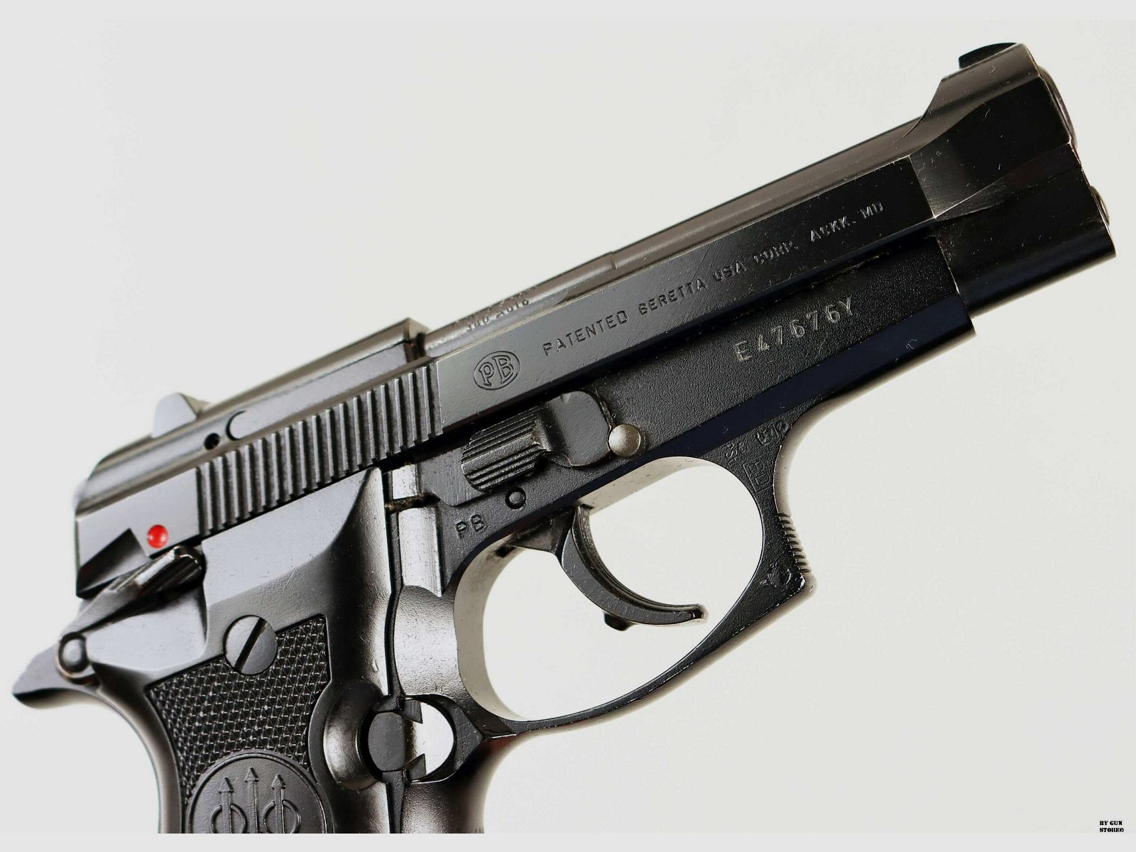 Pistolet Beretta mod. 84F cal. 9 court n° de série E47676Y, image 7 sur 10