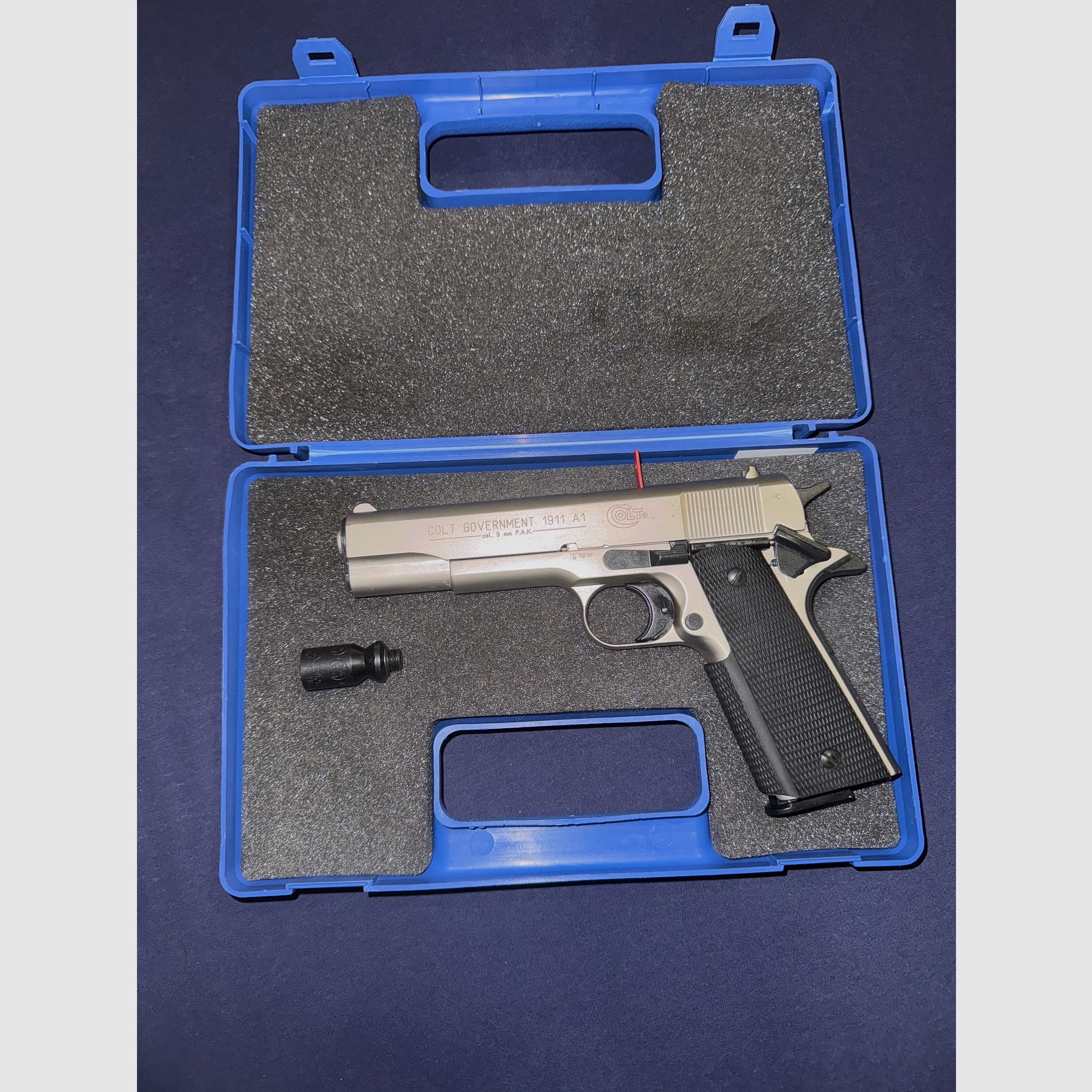 UMAREX blank firing Colt Government 1911 A1