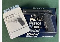 Smith & Wesson 915