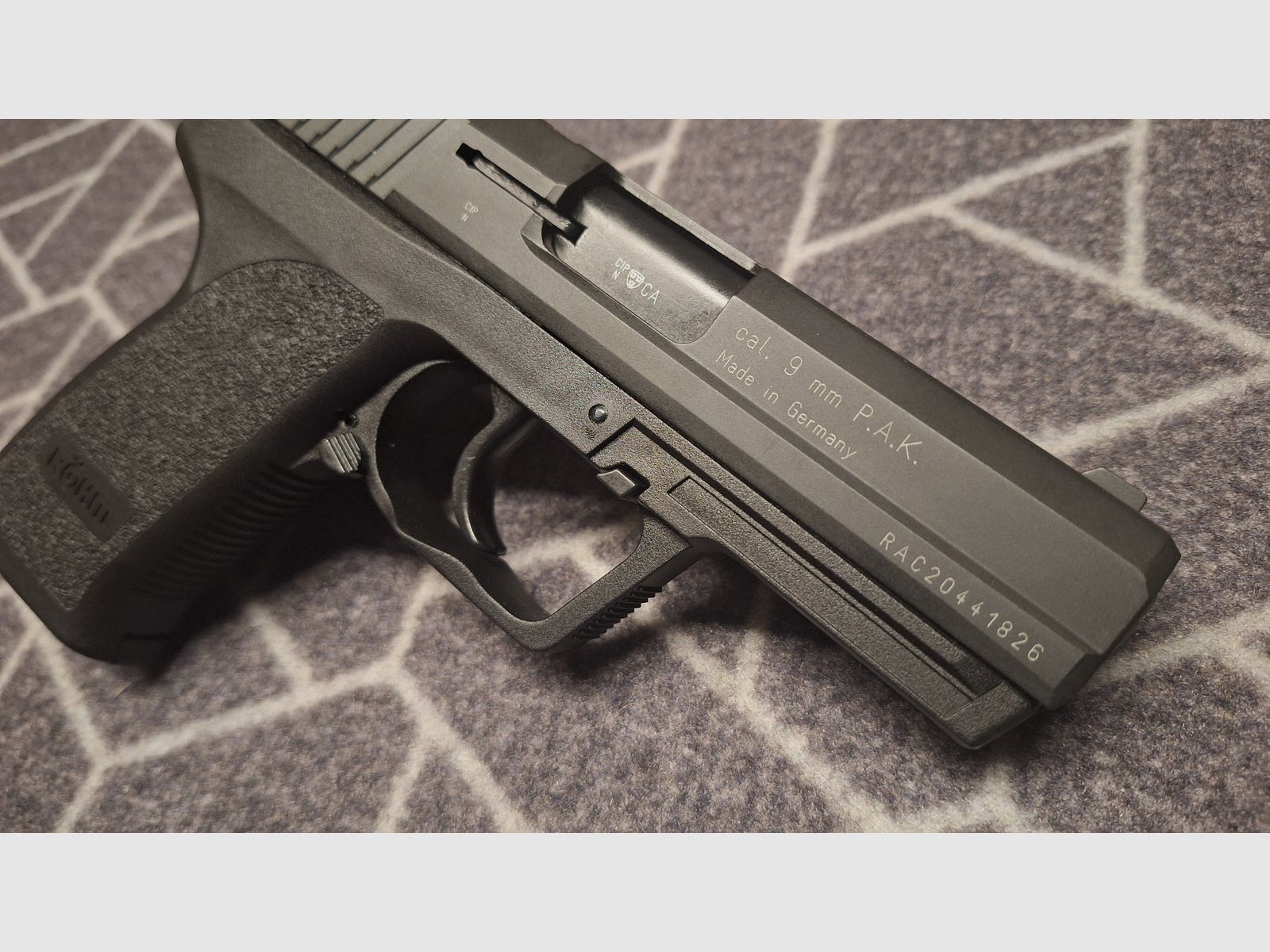 Röhm RG 96 Schreckschuss Pistole brüniert