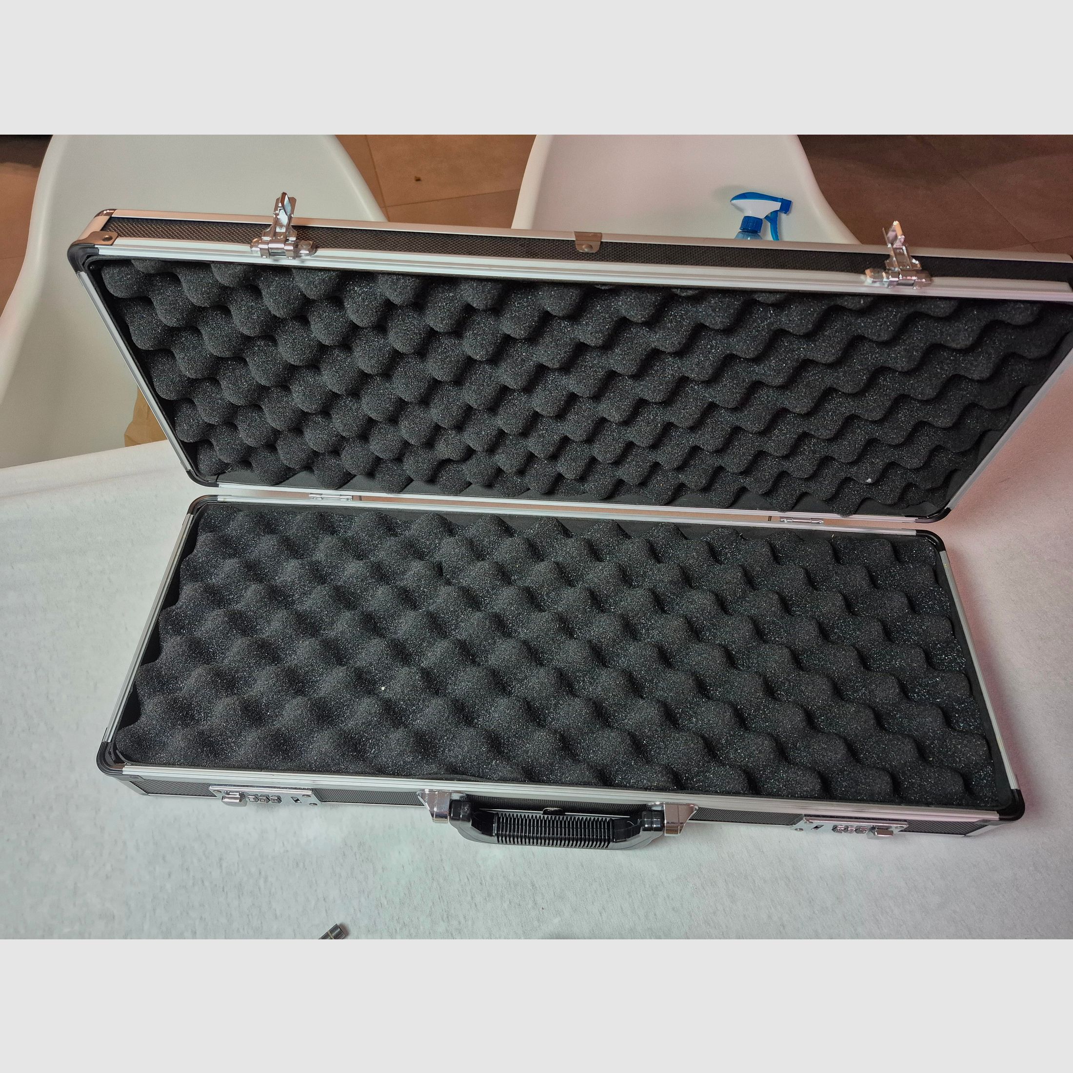 Diana Airbug con silenciador y ZF 3-9x40VE y mucho más.