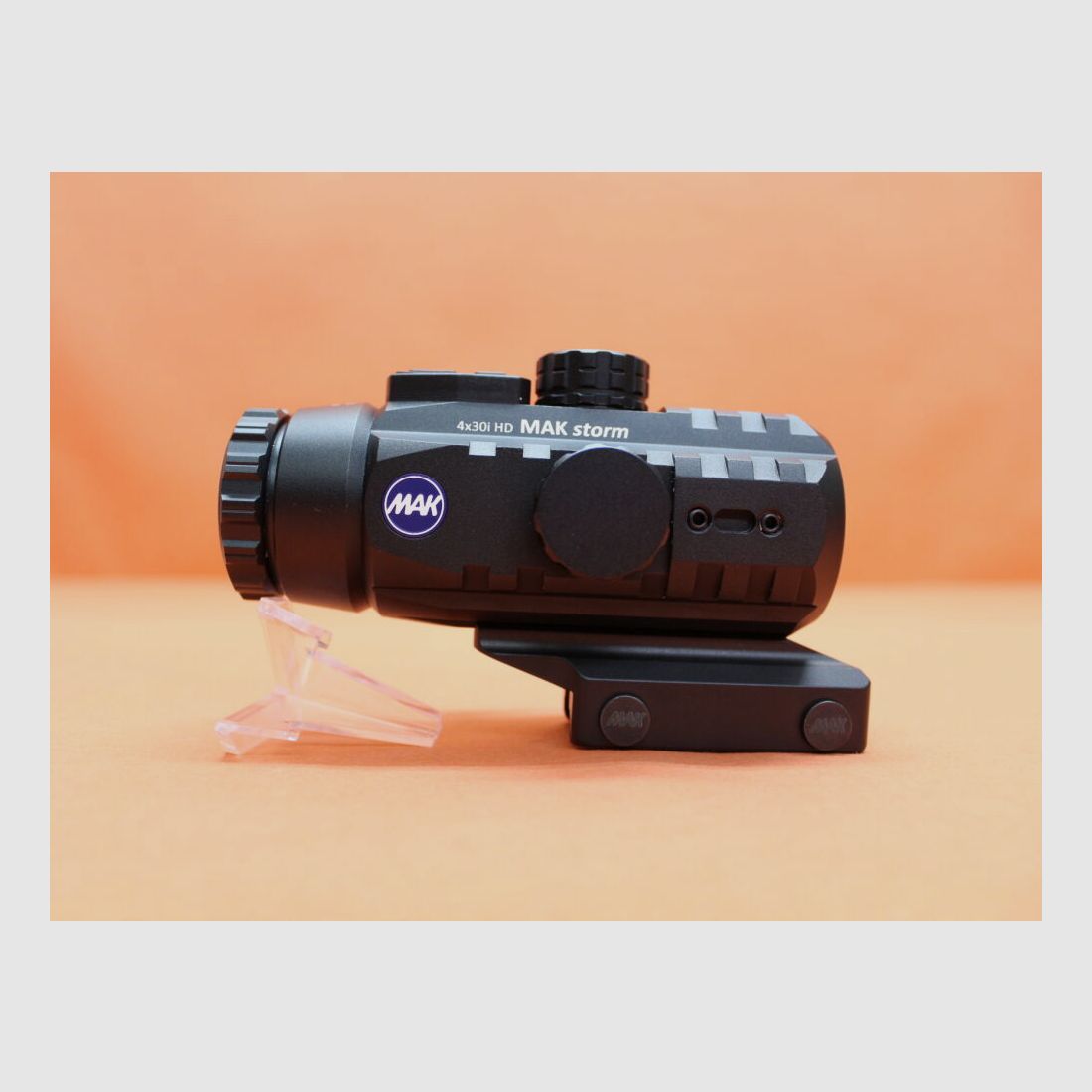 MAK. MAK MAKstorm Zielfernrohr 4x30i HD Gen1 (254003001) Circle-Dot Leuchtabsehen mit Strichplatte