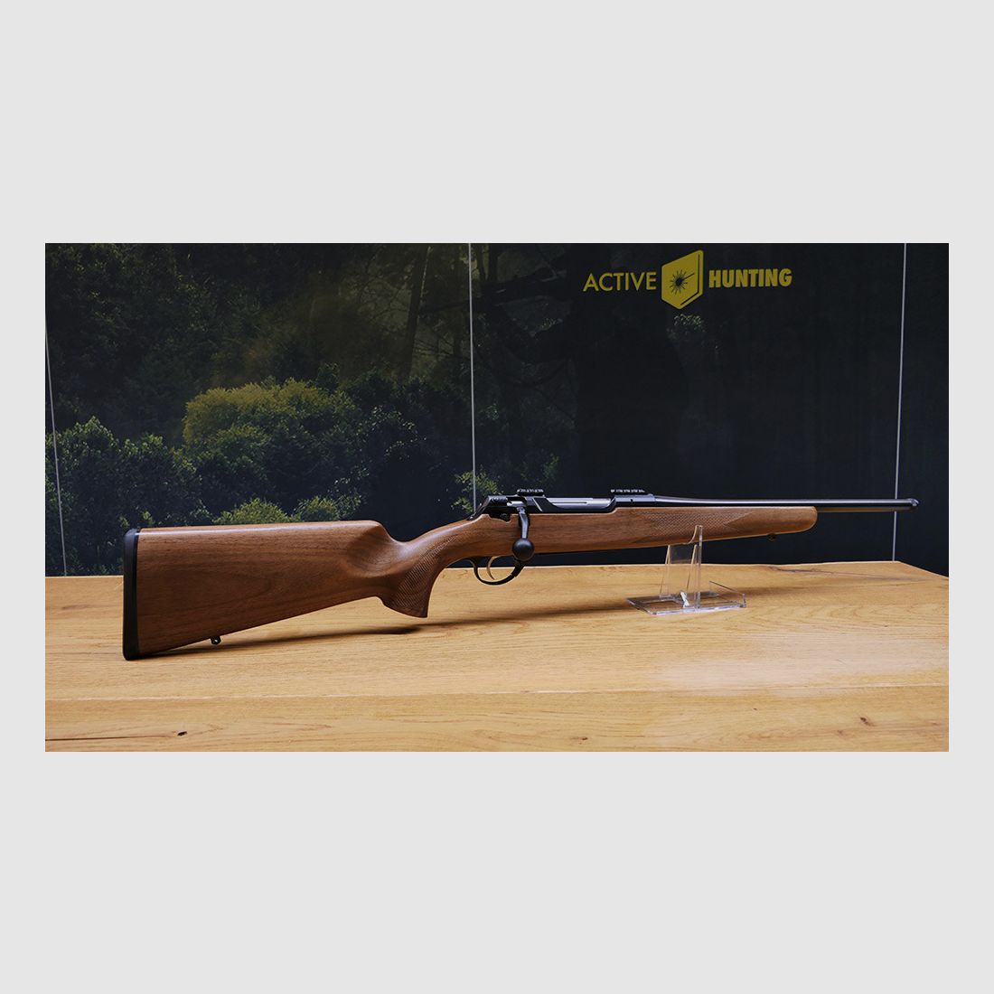 Anschütz 1782 / calibro .308 Win. / filettatura M15x1 / lunghezza canna 47cm / calcio Classic
