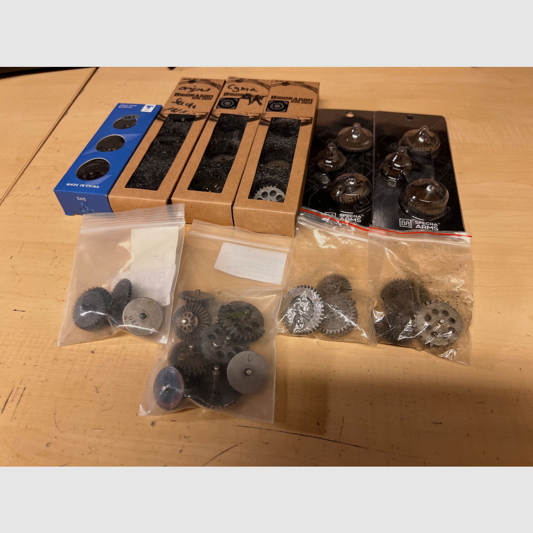 Konvolut original Gear Sets verschiedener Hersteller wie Cyma, G&G uvm