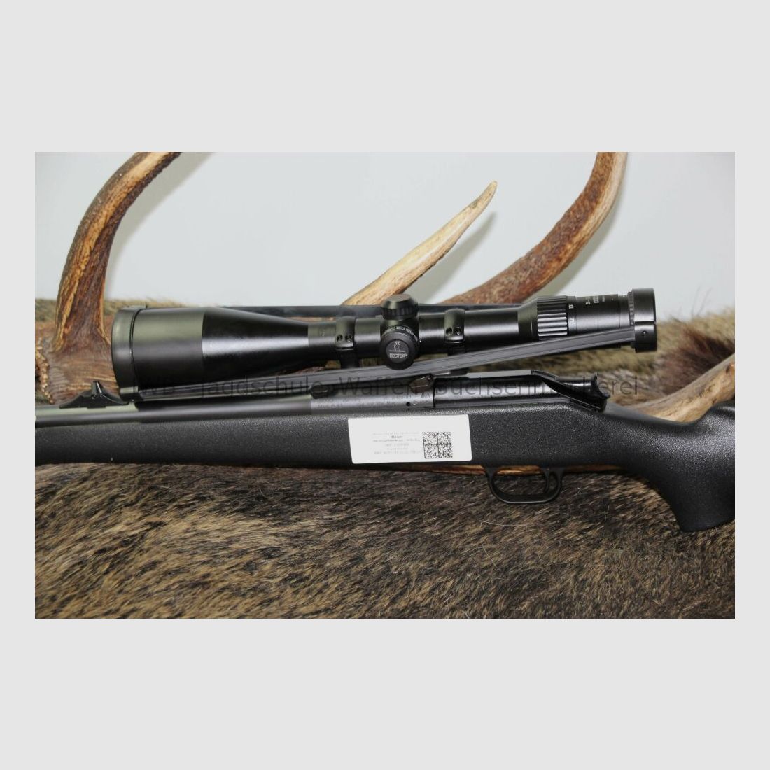 Blaser R93 Offroad Semi-Weight mit Zielfernrohr -ideale Drückjagdwaffe- .300WinMag