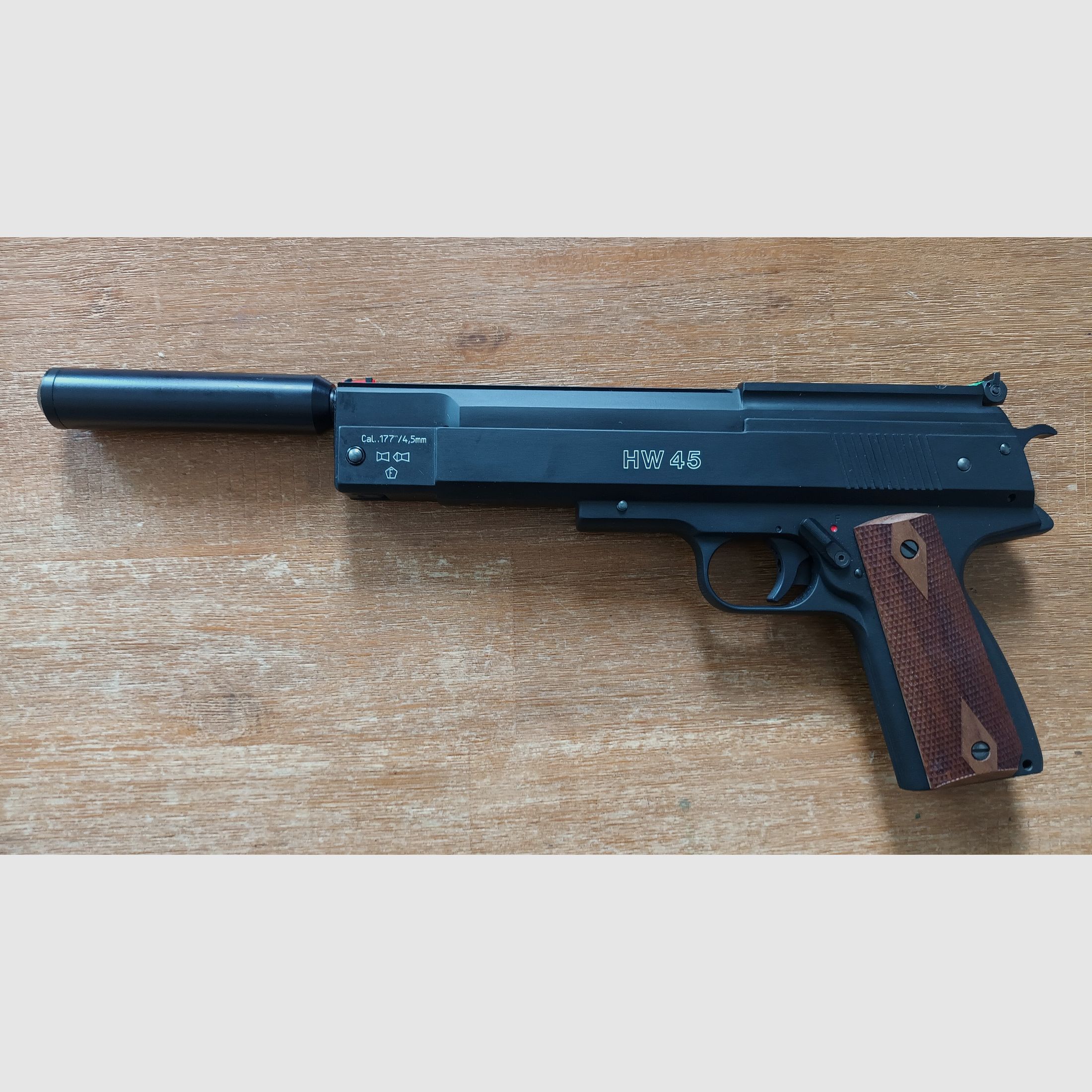 Federdruck Luftpistole Weihrauch HW 45 Black Kaliber 4,5 mm  + Schalldämpfer