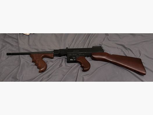 Airsoft-Thompson mit Trommelmagazin Tommy Gun
