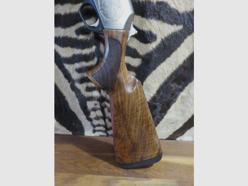 BROWNING Bar 4X Ultimate Repetierbüchse Holz der Klasse 4 Kal.300wm Lauf 61 cm – Waffenkoffer, Bild 7 von 9