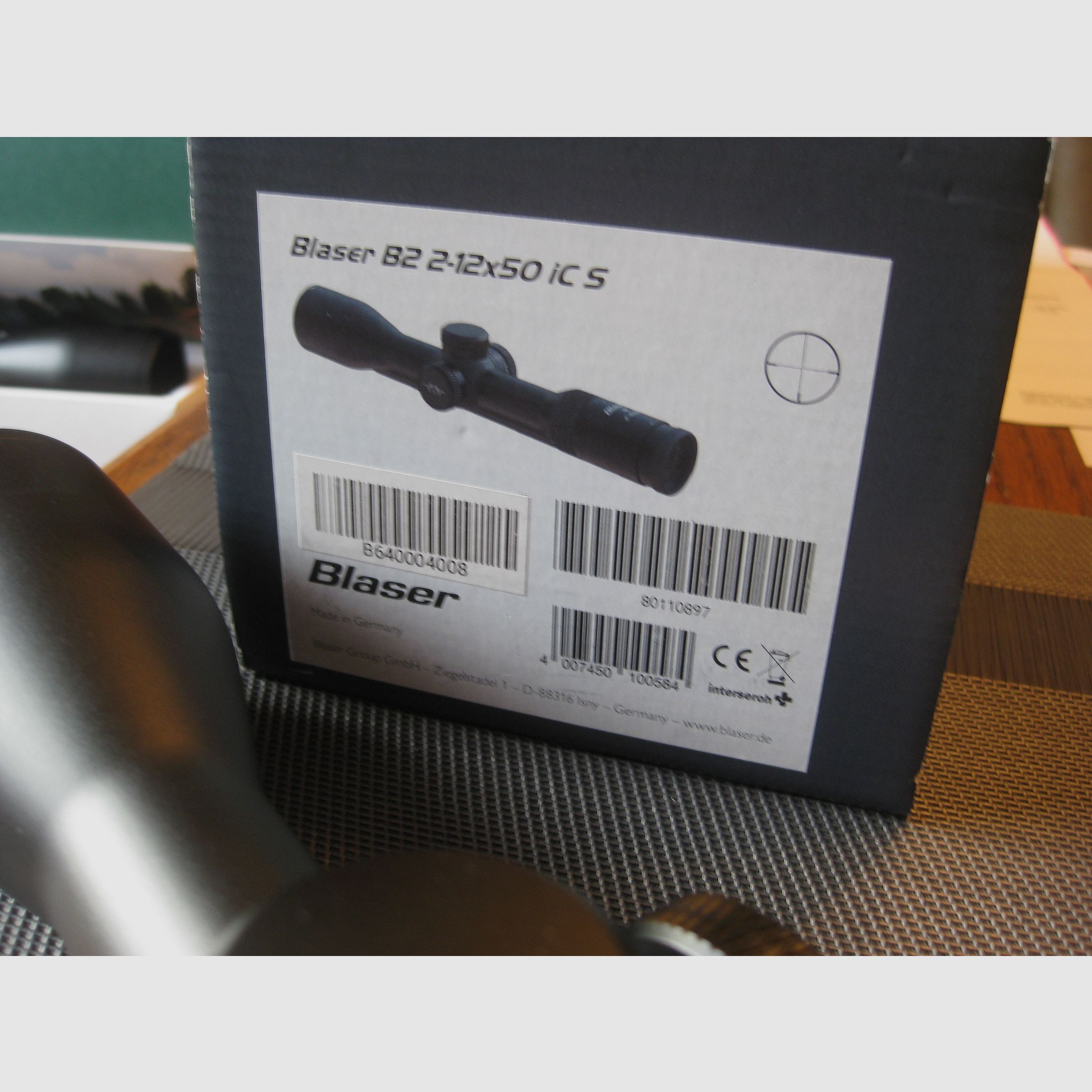 NUEVO "Hecho en Alemania" Blaser B2 como 2 - 12 x 50 iC S (con riel interno ZEISS) en embalaje original con todo el equipo !! SIN Swarovski-Leica-Schmidt&Bender-Sauer-Mauser-GPO-DDoptics
