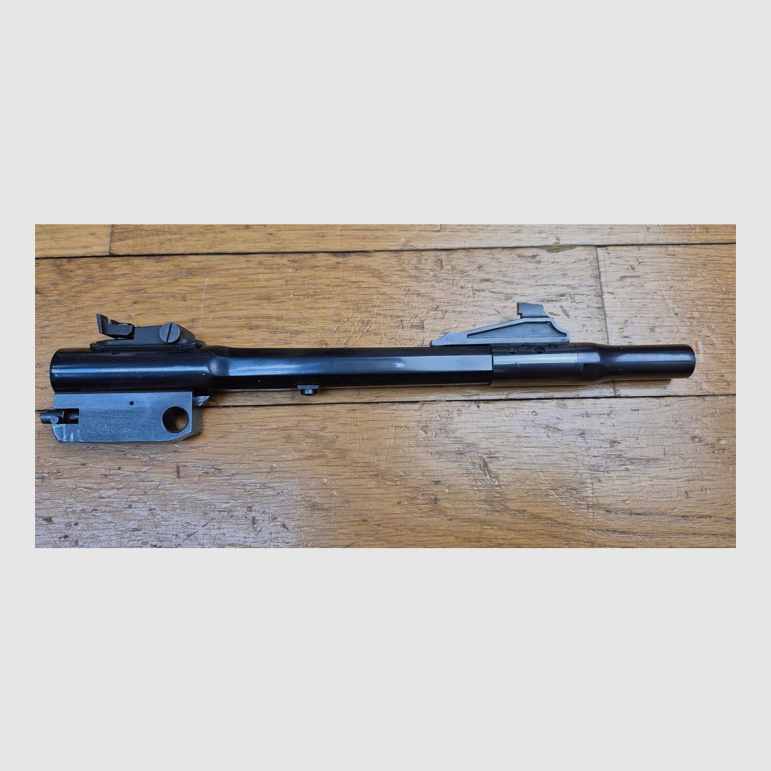Sehr schöner Lauf für Thompson Center Pistol – Modell Contender – 8 Zoll Lauf – Seltenes Kaliber 45 Long Colt / 45LC UND Kaliber 410! – Waffen von Rochester – Wunderschöner oktagonaler Lauf mit prächtigen Zügen – 100% Brünierung – Schönes Stück für Training, Präzision und …. Spaß! – TBE++, Bild 19 von 23
