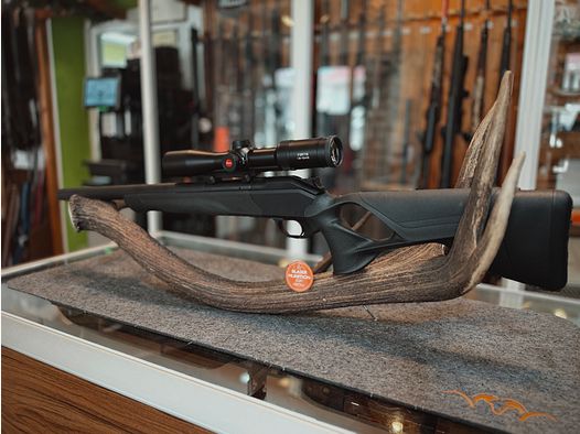 R8 Ultimate Silence .300BLACKOUT Black Edition Sondermodell inkl. Leica Fortis 1,8-12X42 und Sattelmontage