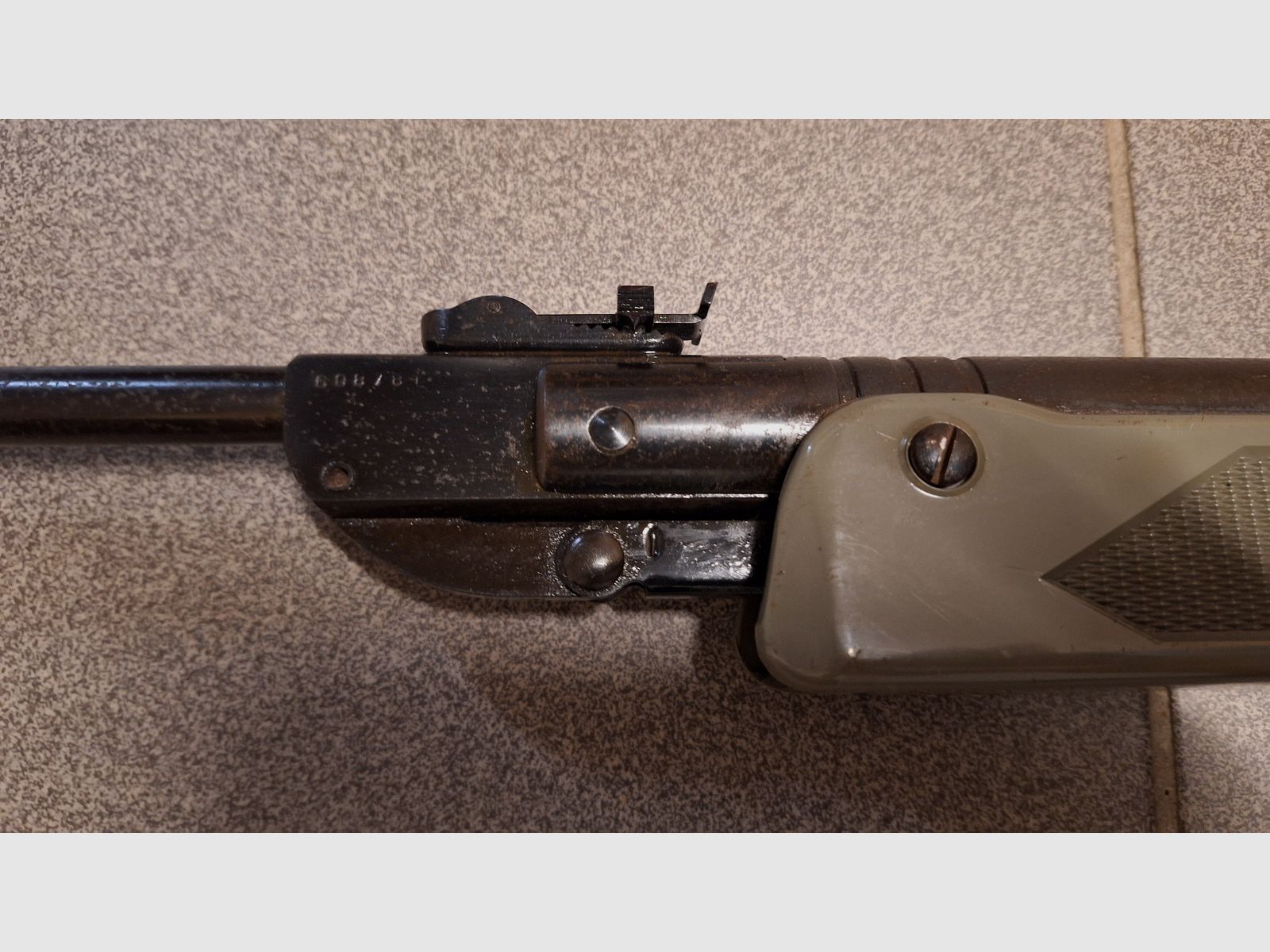 Rifle de aire Modelo 304 Haenel Suhl Original DDR con cañón largo de 49cm!