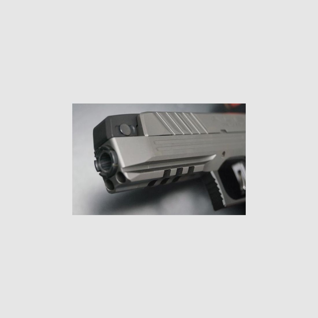 Laugo Arms Pistole Mod. ALIEN Standard 9mmLuger|Black/Green|1/2'x28