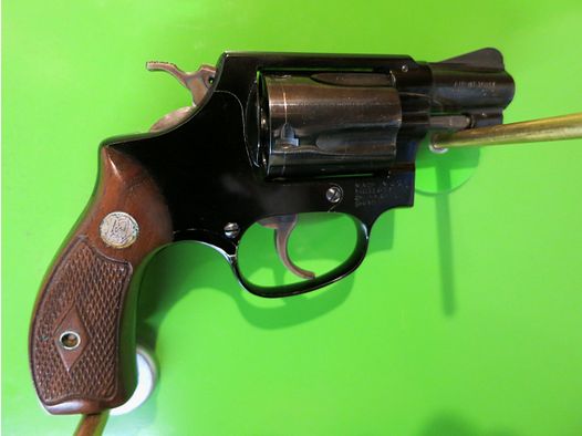Smith&Wesson Mod. 37 Airweight CTG, .38 Special, 2" loop, Jager/verzamelaar #21-