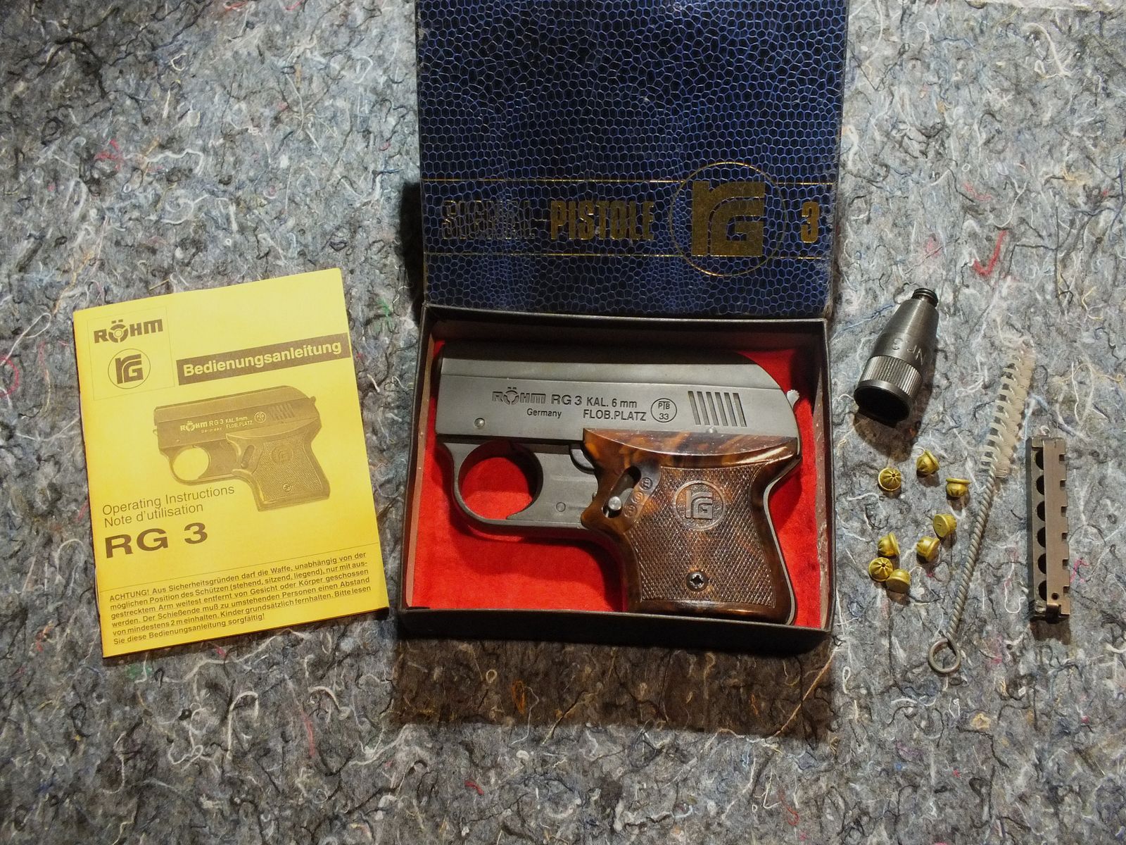 Blank pistol RG3, absolutely like new!