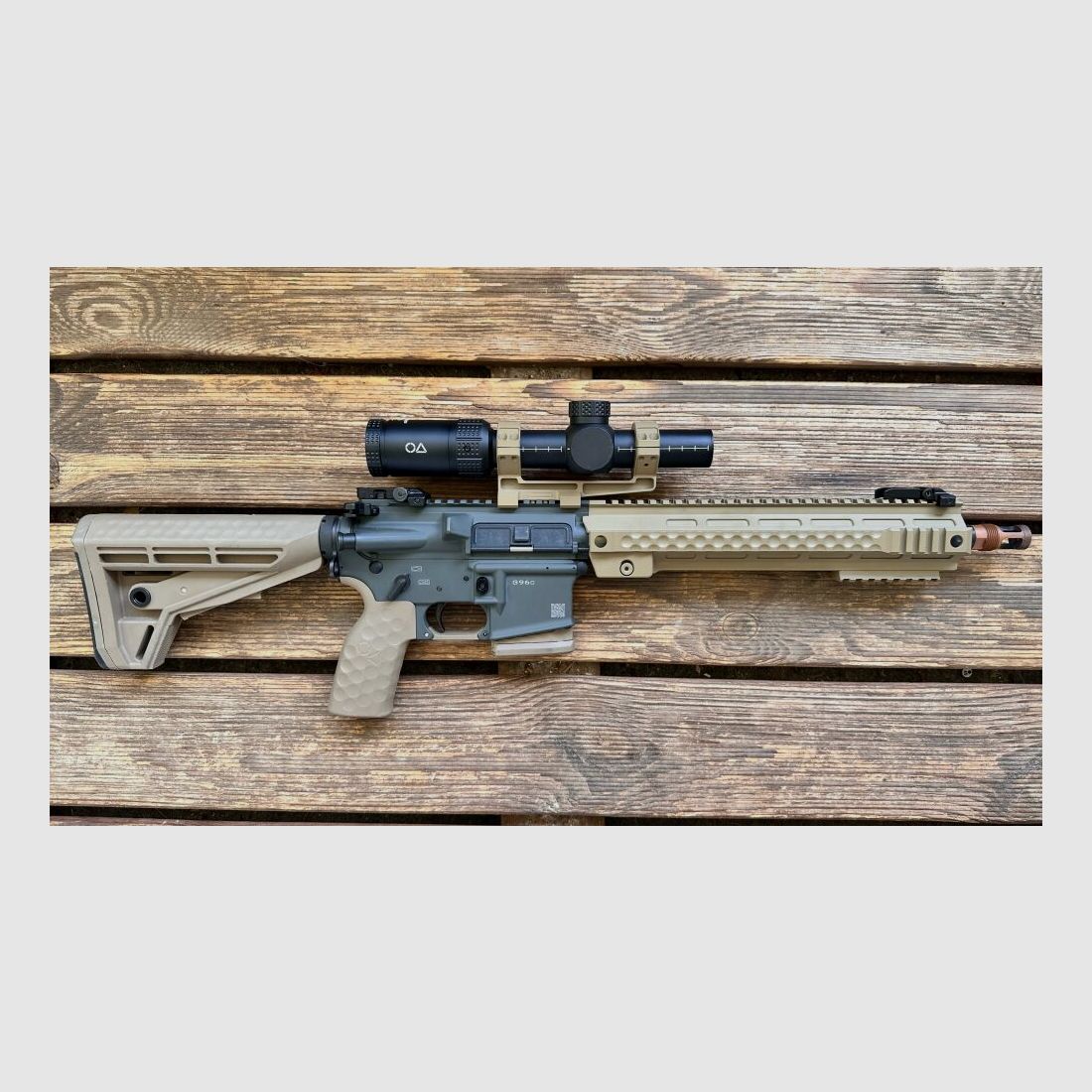 Oberland Arms G96c con OA Sharp 1-8x24 approvato sportivamente .223Rem