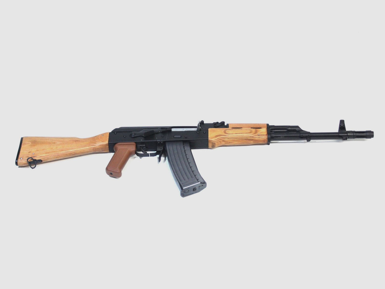 SL Gewehr AK WBP Jack, Holzschäftung, .223 Rem., 16″ Lauf, 30 Schuss