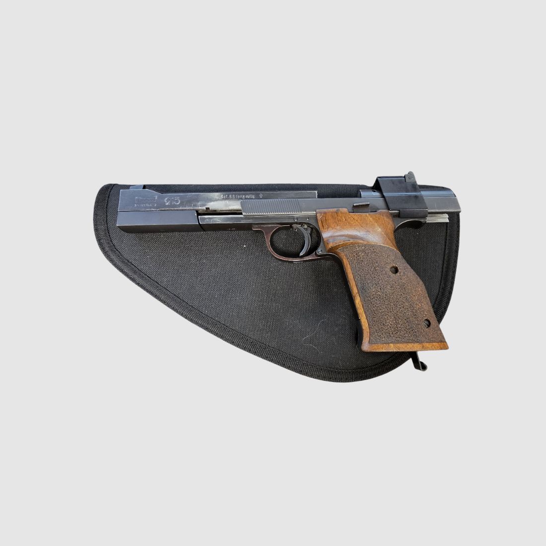 Hämmerli 215 Kleinkaliberpistole, gebaucht im Kundenauftrag, inkl. Gebrauchsspuren aber gut erhalten. Pistole 22lr. Hämmerli