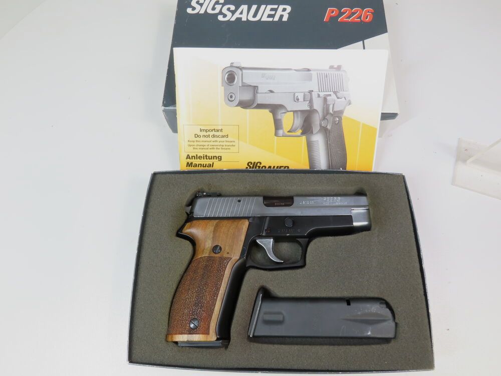 SIG Sauer P226 S