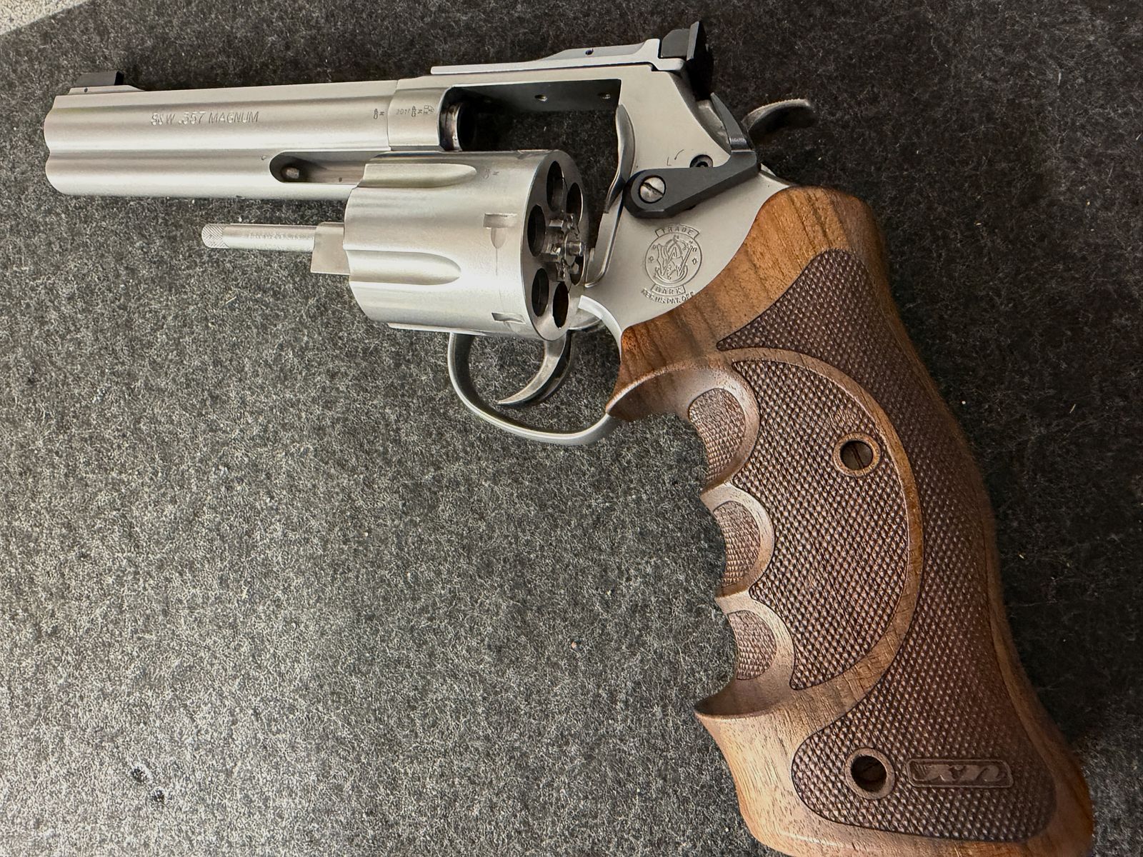 Smith & Wesson 686 Target Champion .357Mag., image 3 of 5