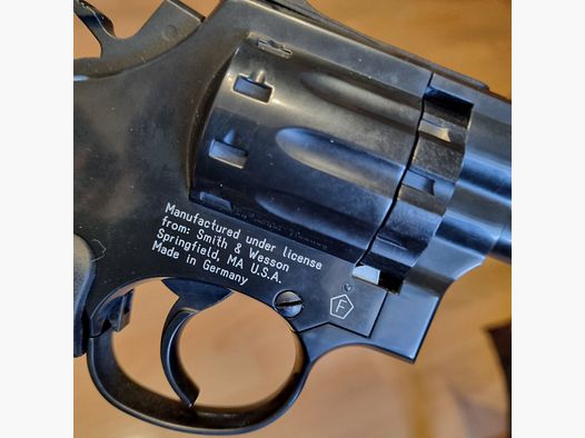 Smith & Wesson 586 Co2-Revolver - 6 Zoll brüniert 4,5 mm Diabolo