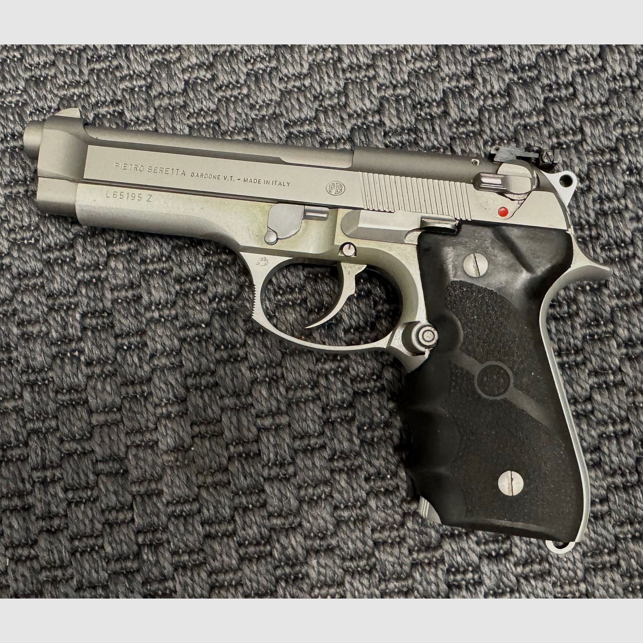 Beretta 92 FS stainless 9mm