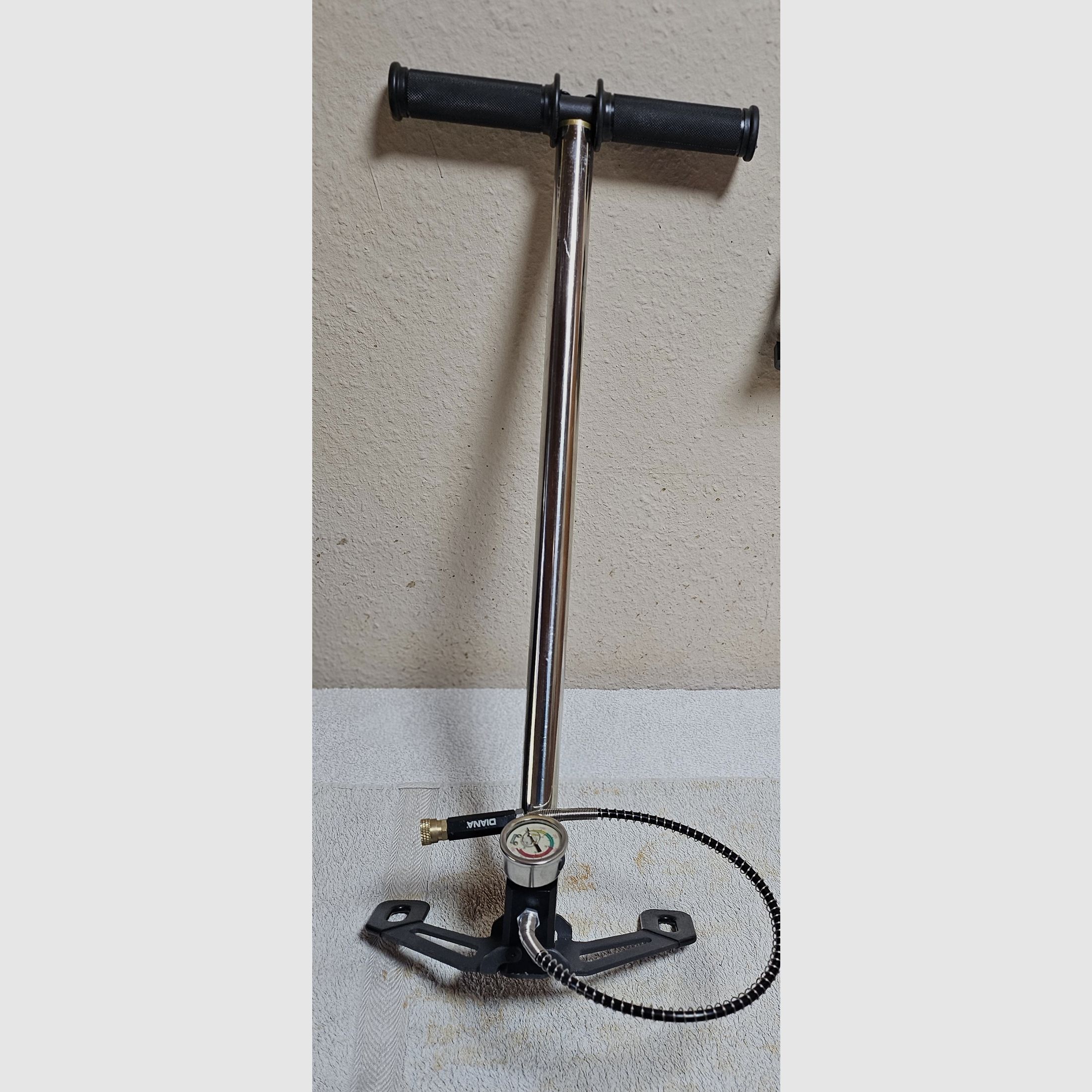 Diana hand pump 300 bar for PCP airguns, image 2 of 5