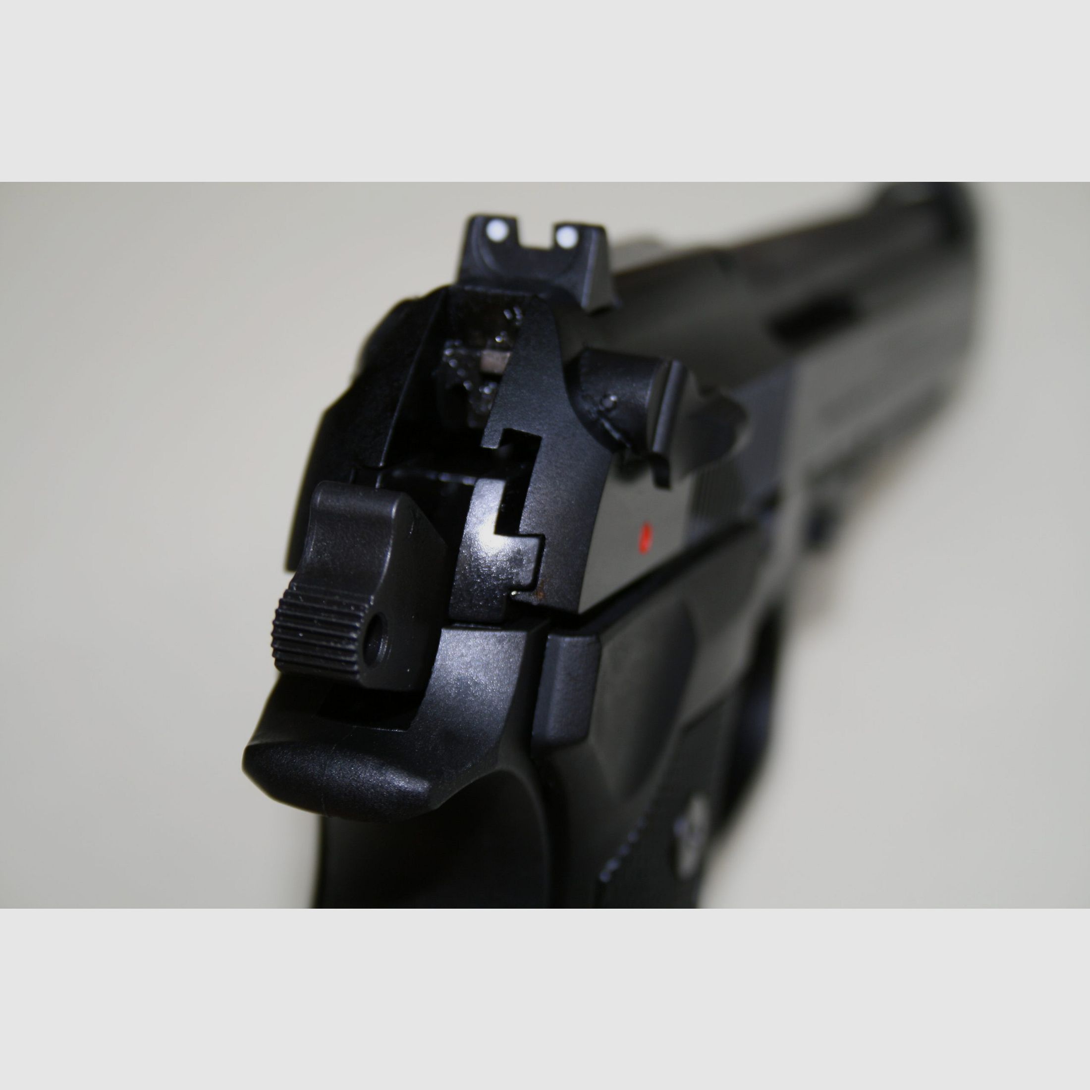 Pistole Beretta 92 FS Kaliber 22LR, Bild 3 von 5