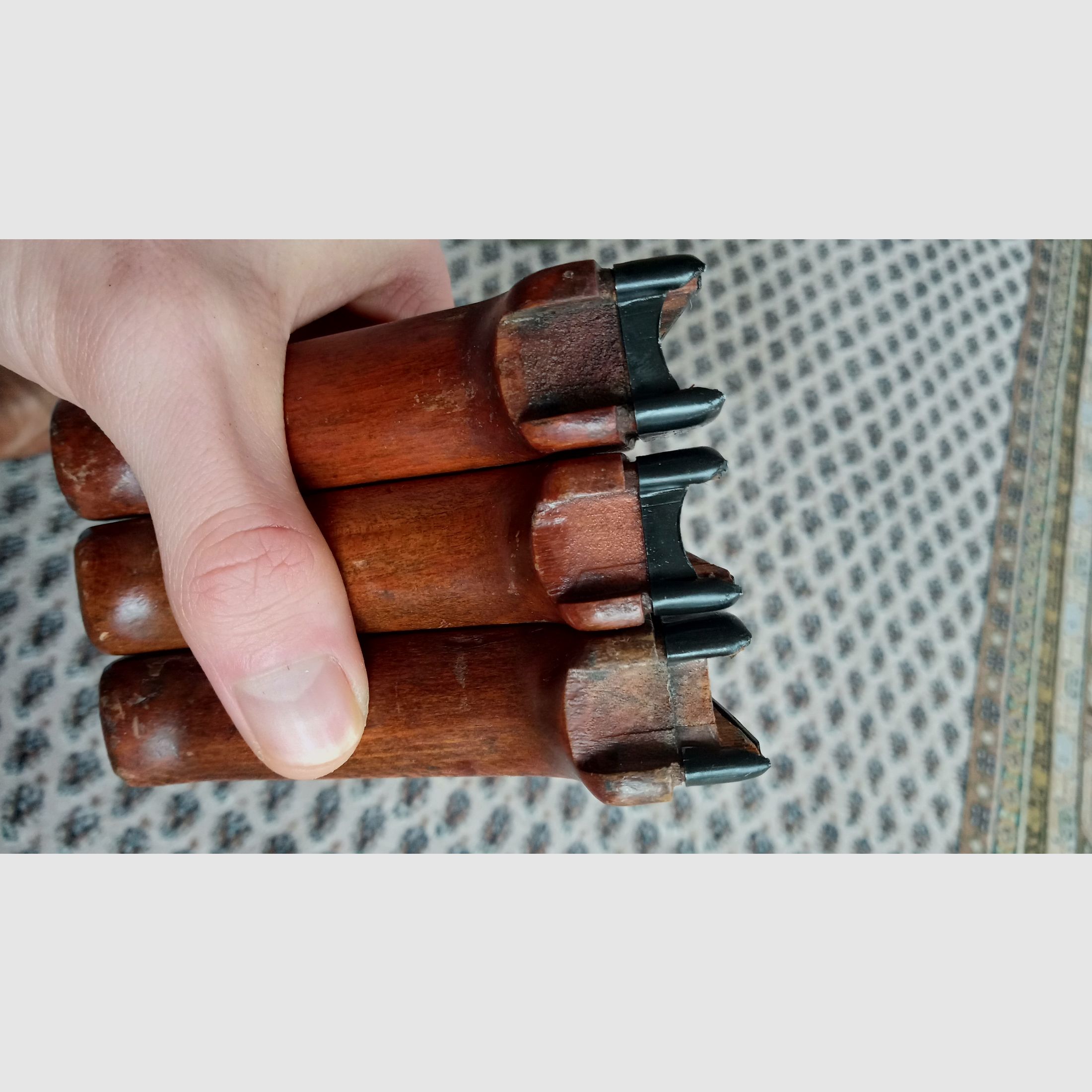 Original Ungarische AMD-63 Pistolengriffe aus Buchenholz inkl. Stahl Ferrule  // AMD 65 AK AKM Griff Buche Holz