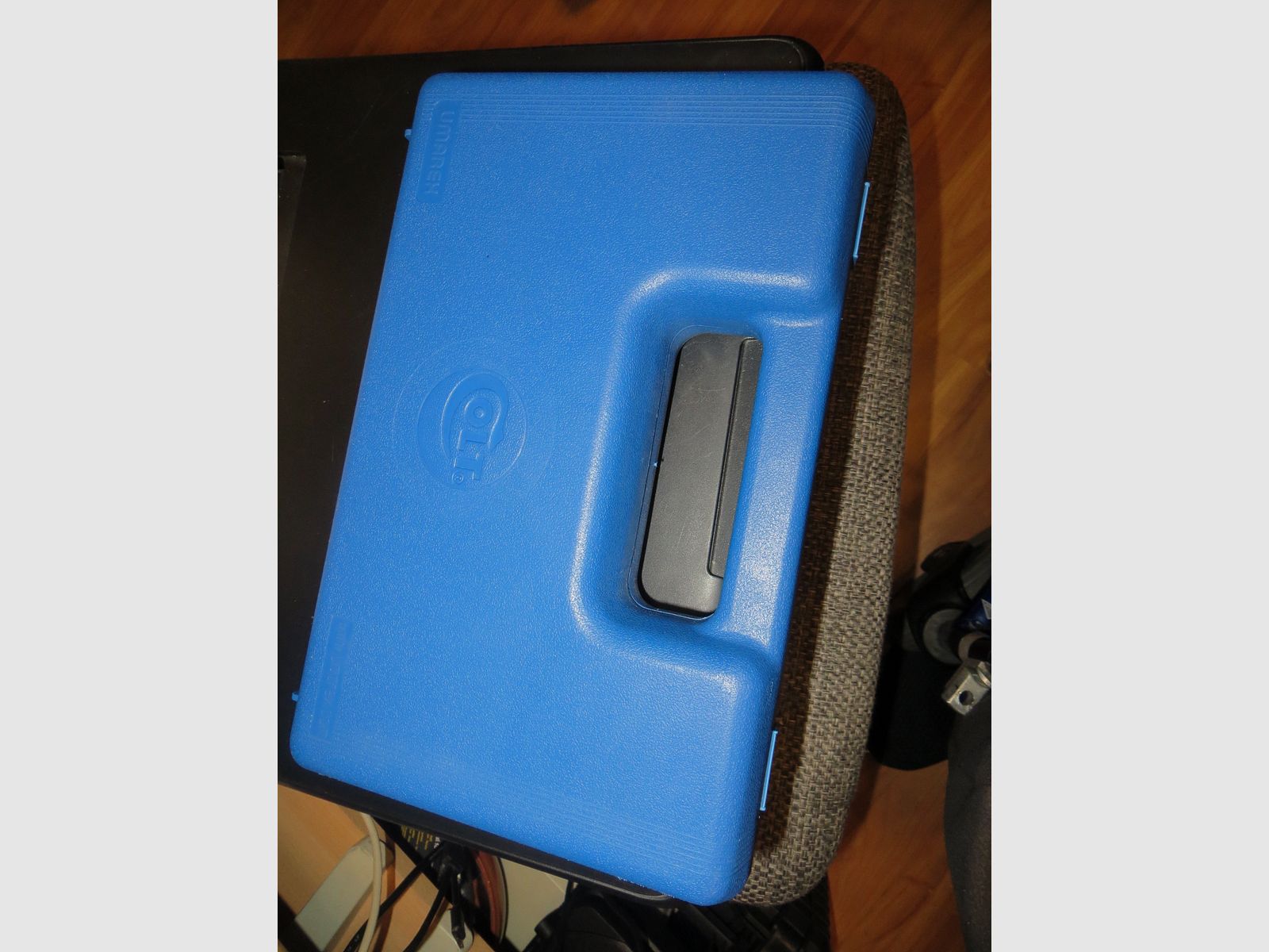 COLT Detective Spezial (Nickel) Cal. 380 RK (9mm) Knall (ungeschossen)