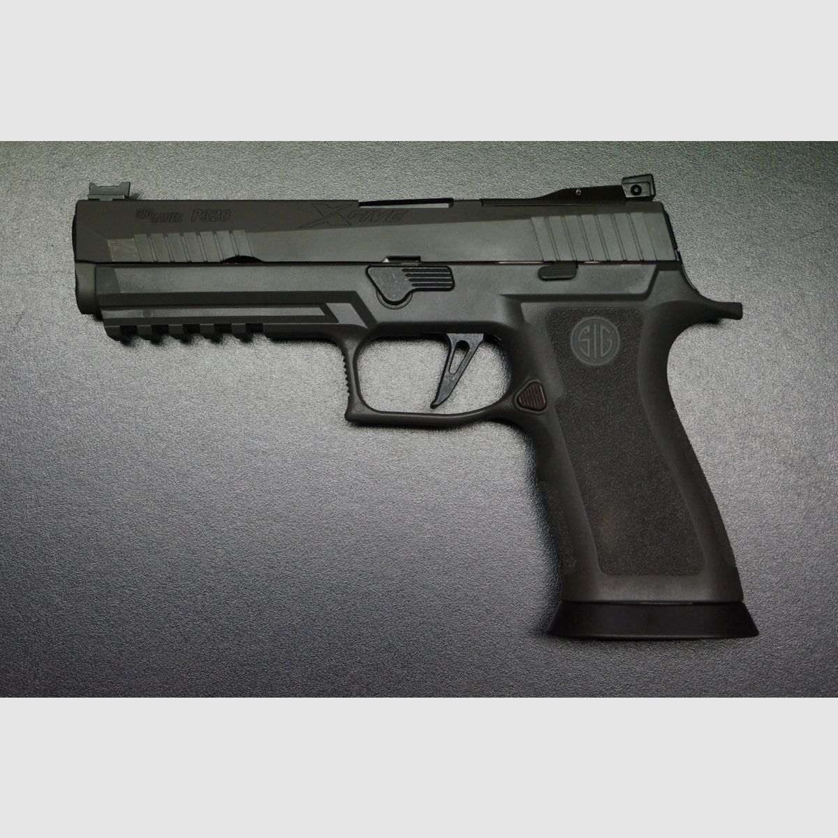 Sig Sauer P320 X-Five Legion, Bild 10 von 10