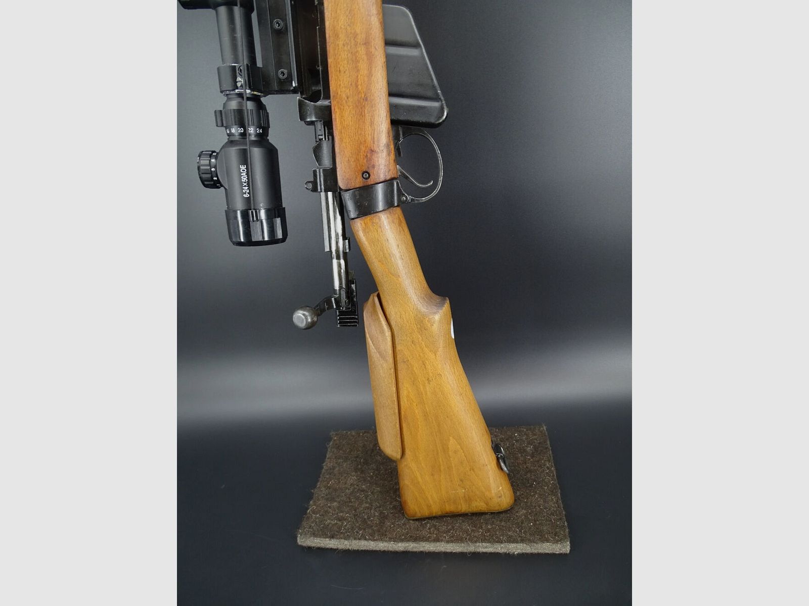 Enfield MK 1 / 3 kaliber .303 Brit. met richtkijker 6-24x50 MK1 No3
