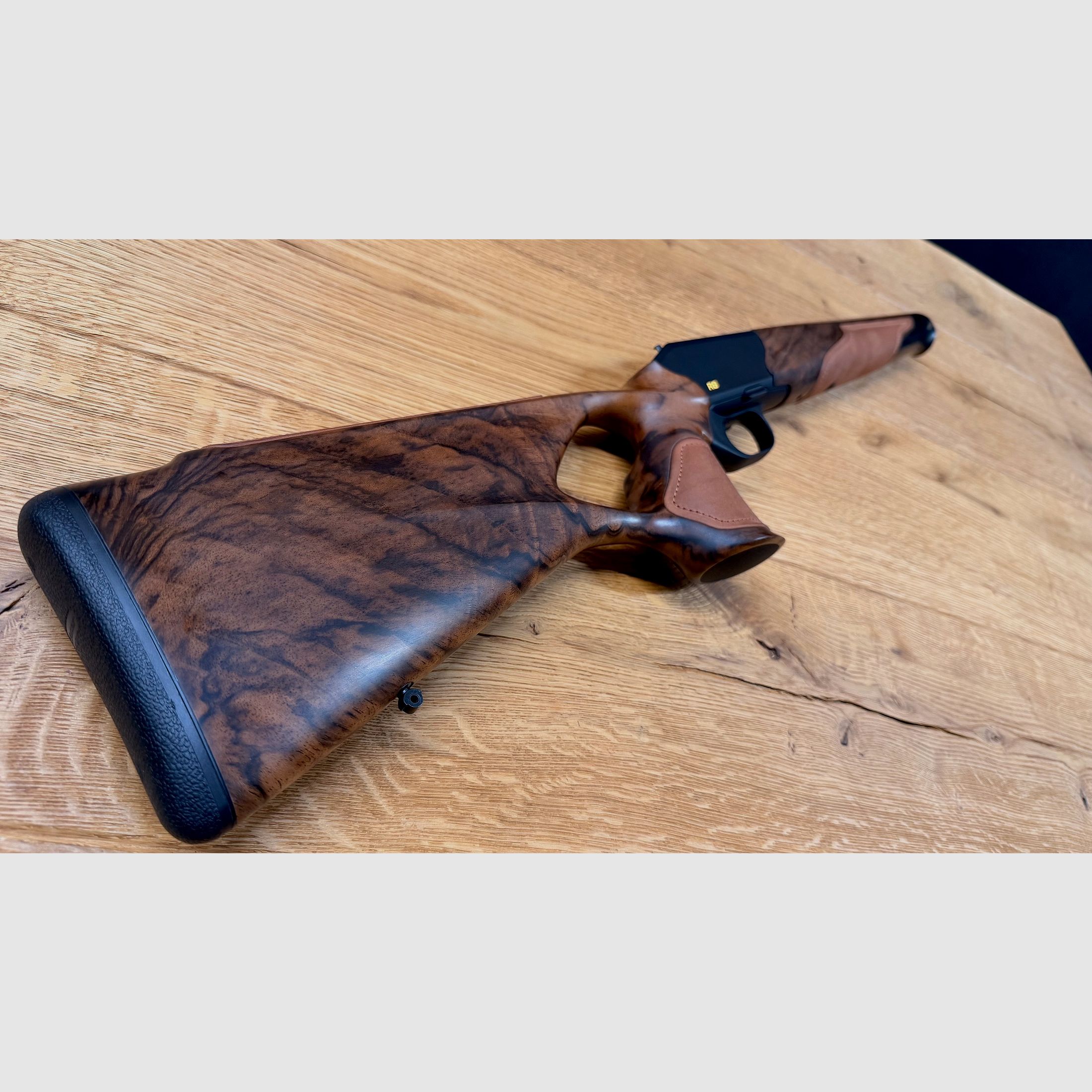 Blaser R8 Success stock / wood grade 7 / Chesterfield leather / BREATHTAKINGLY BEAUTIFUL, immagine 5 di 11